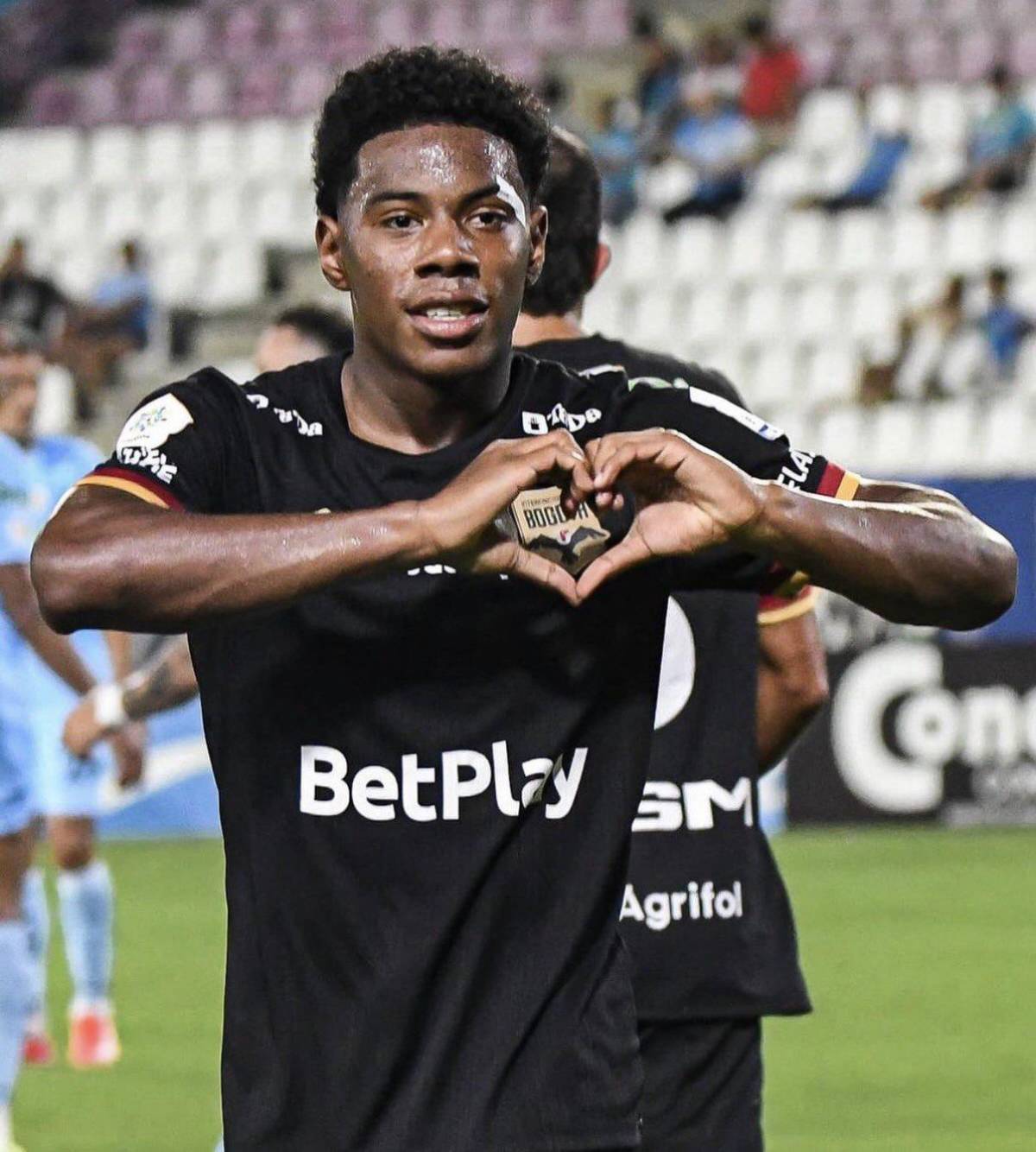 Dereck Moncada sube de valor y este es su nuevo precio tras buen momento en Colombia