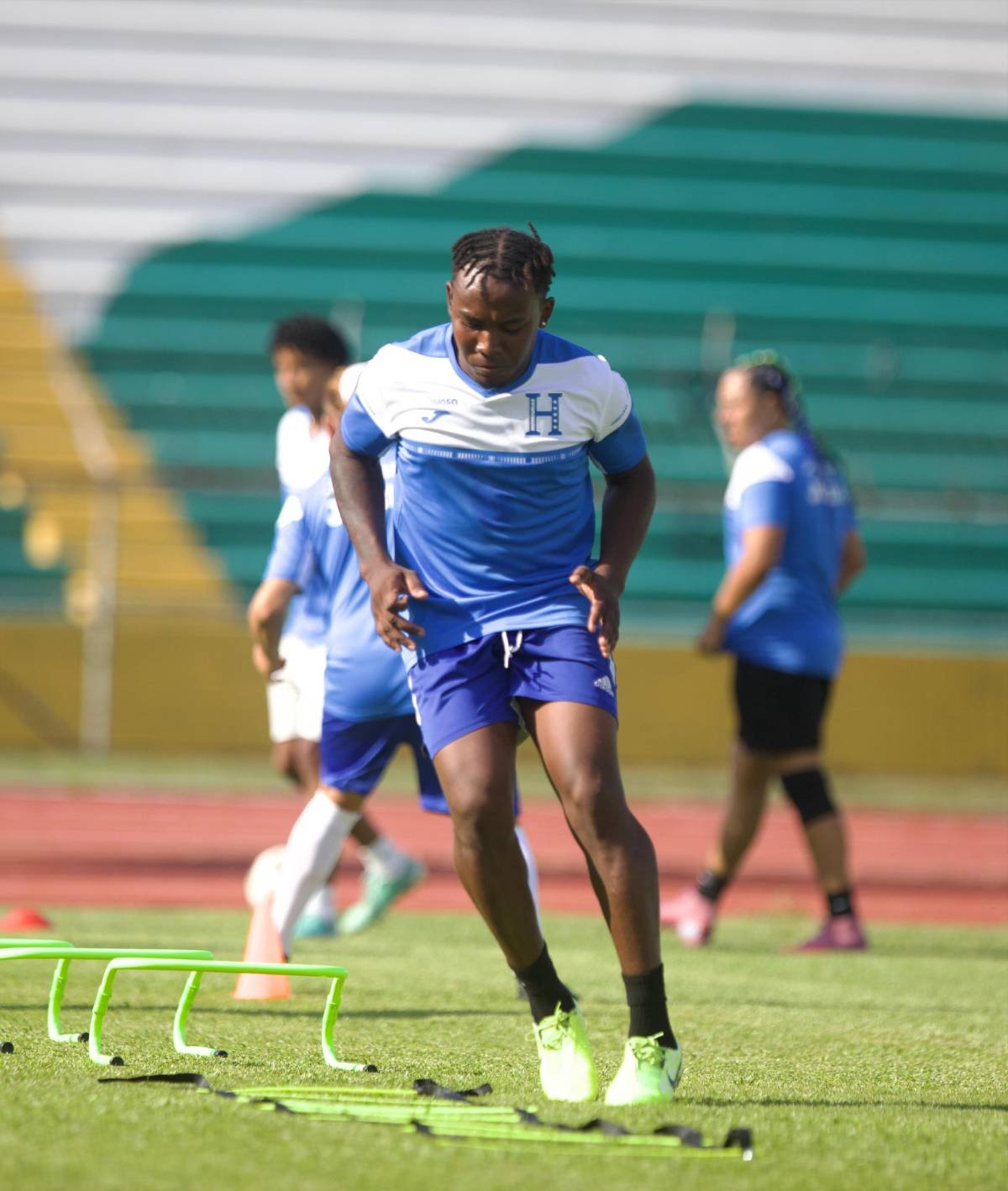 Más boletos, habrá VAR y la petición de salvadoreños para partido de tiktokers en el Morazán