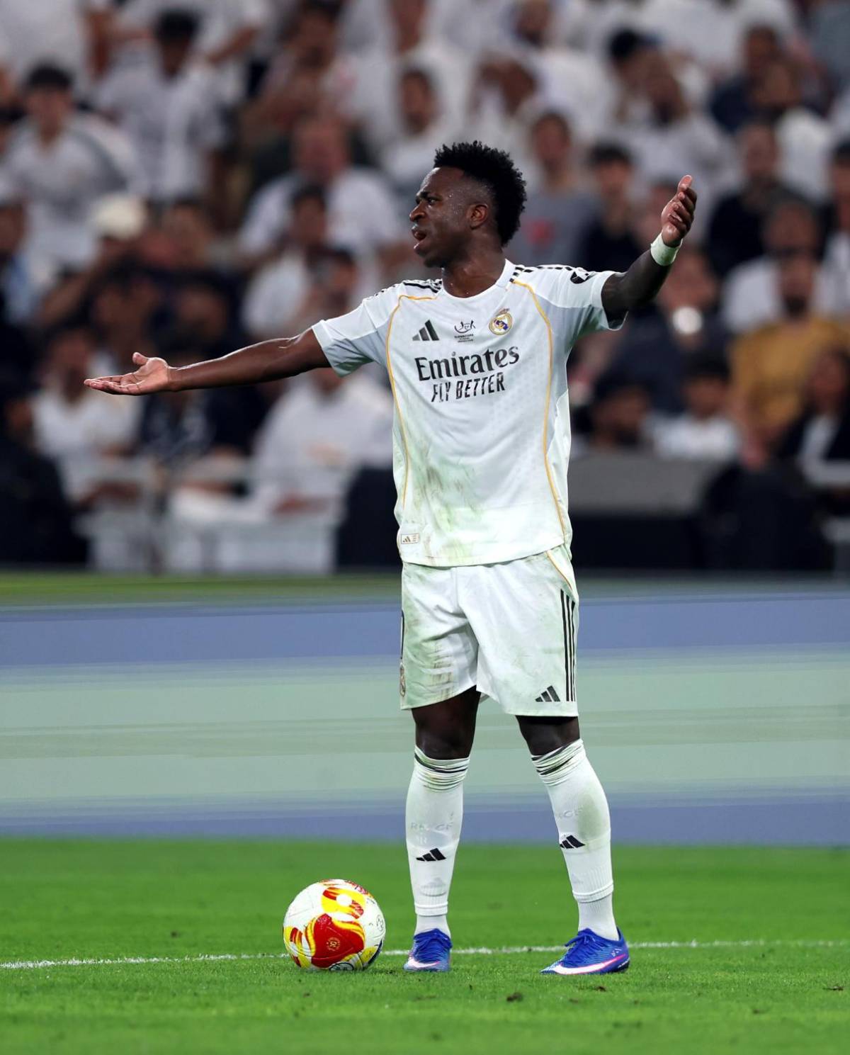 Alineación titular con la que Real Madrid busca quitarle titulo al Barcelona ¿Y Mbappé?