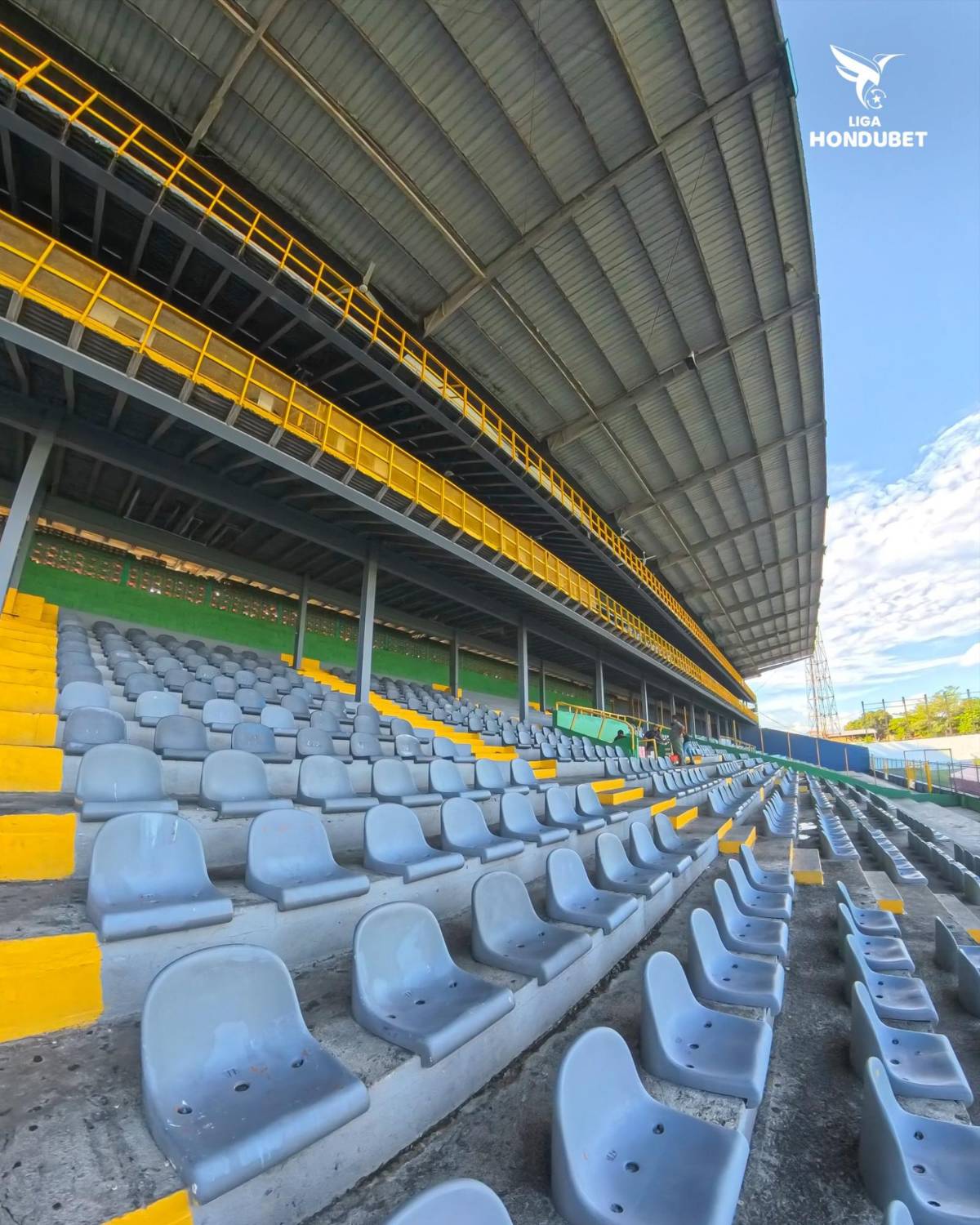 Se instala sistema de cámaras de videovigilancia en el estadio Morazán