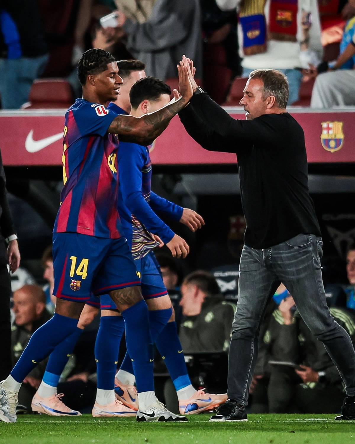 Burla a Vinícius, Rashford rompe marca de Messi y leyenda sorprende a Barcelona