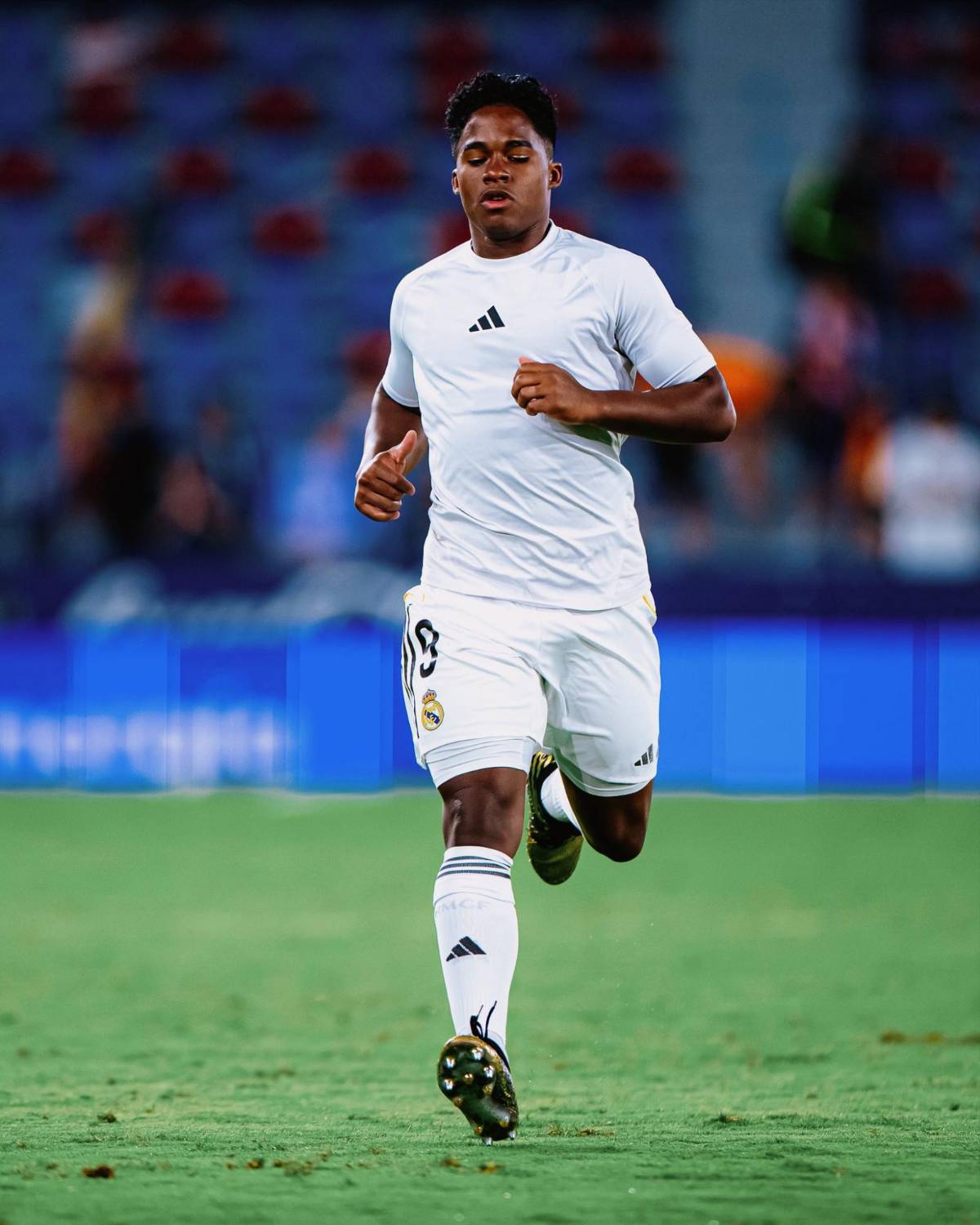 Real Madrid lo fichó por 70 millones, solo jugó 22 minutos y ahora busca salir