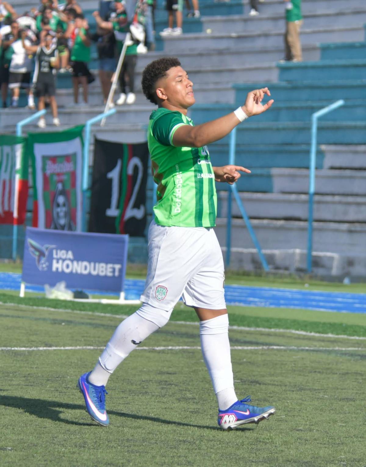 Linda periodista sorprende, tiktoker presente y Marathón sigue encendido en Liga Nacional