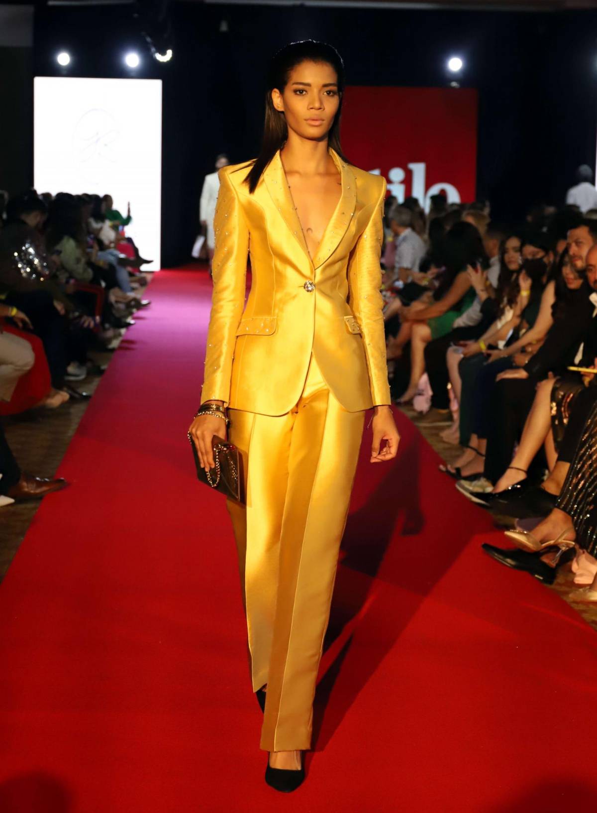 Estilo Moda 2022: color, creatividad y vanguardia