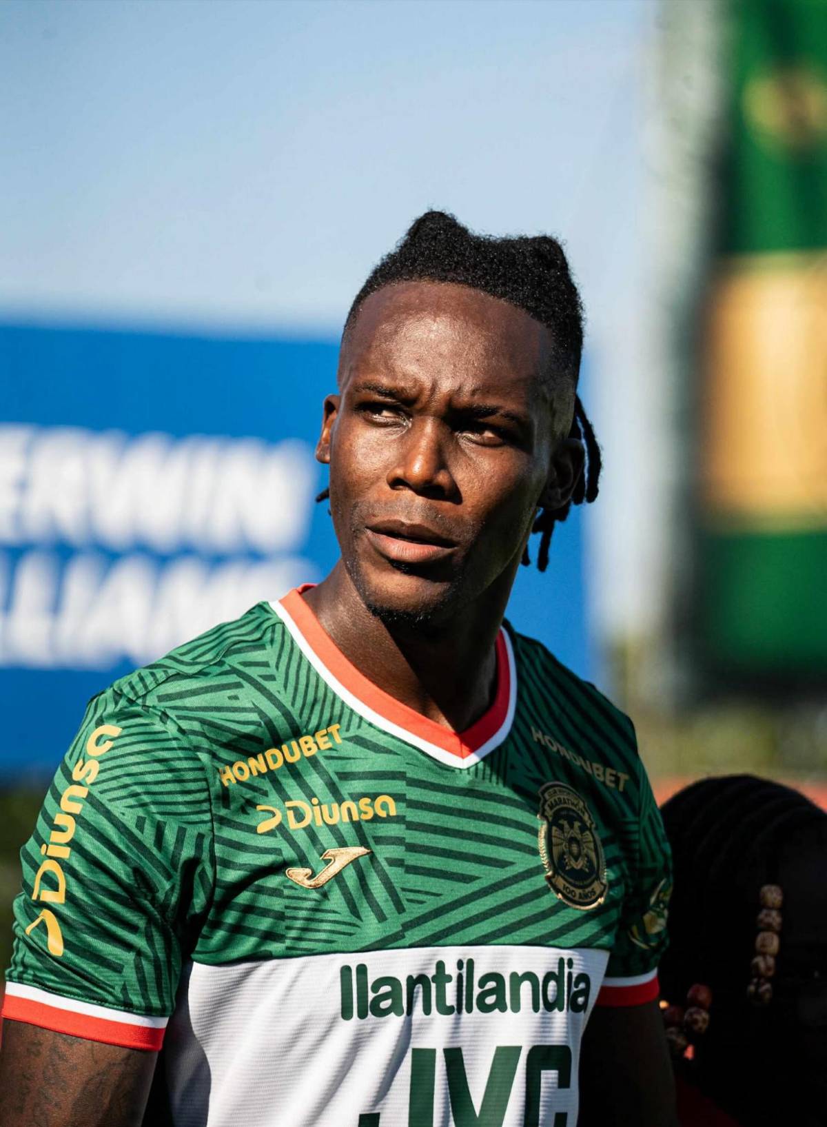 Tarde de calor y entorno familiar en el Yankel para el Marathon vs Platense