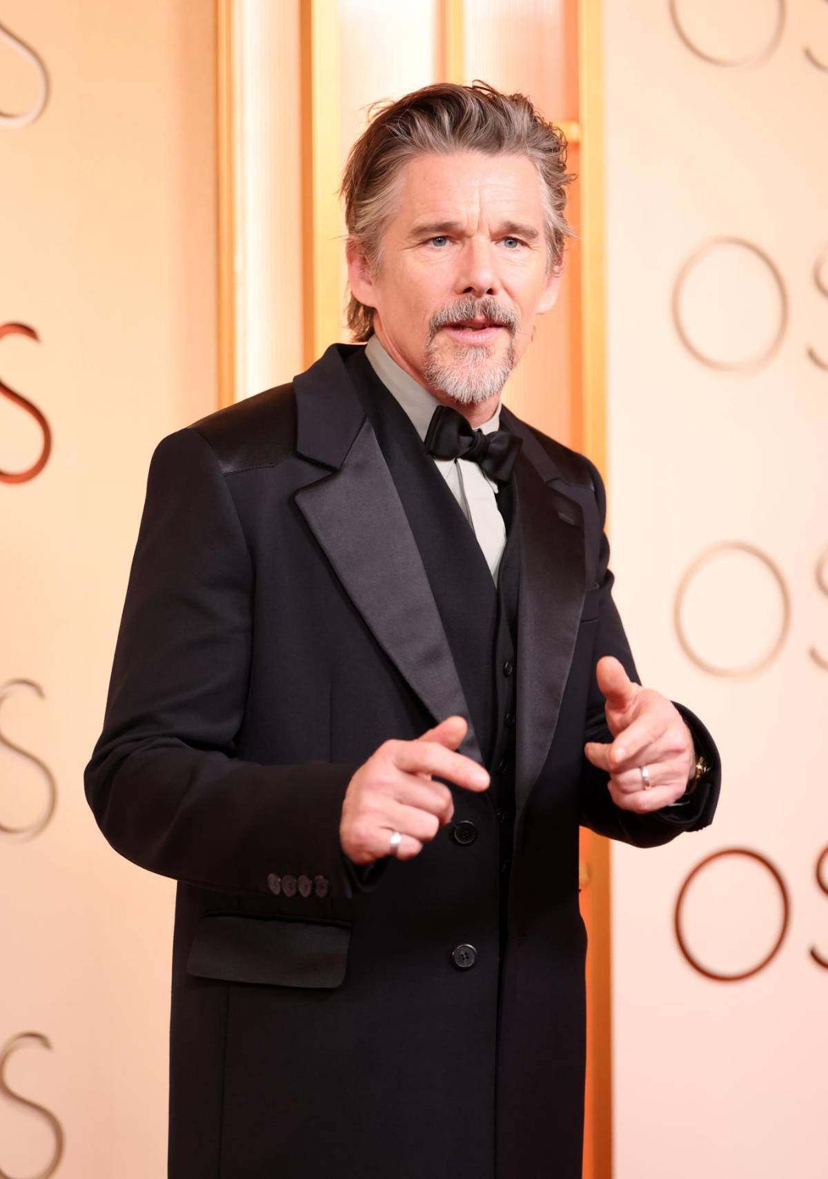 Escotes, pedrerías y plumas: los mejores looks en los Premios Oscar 2026