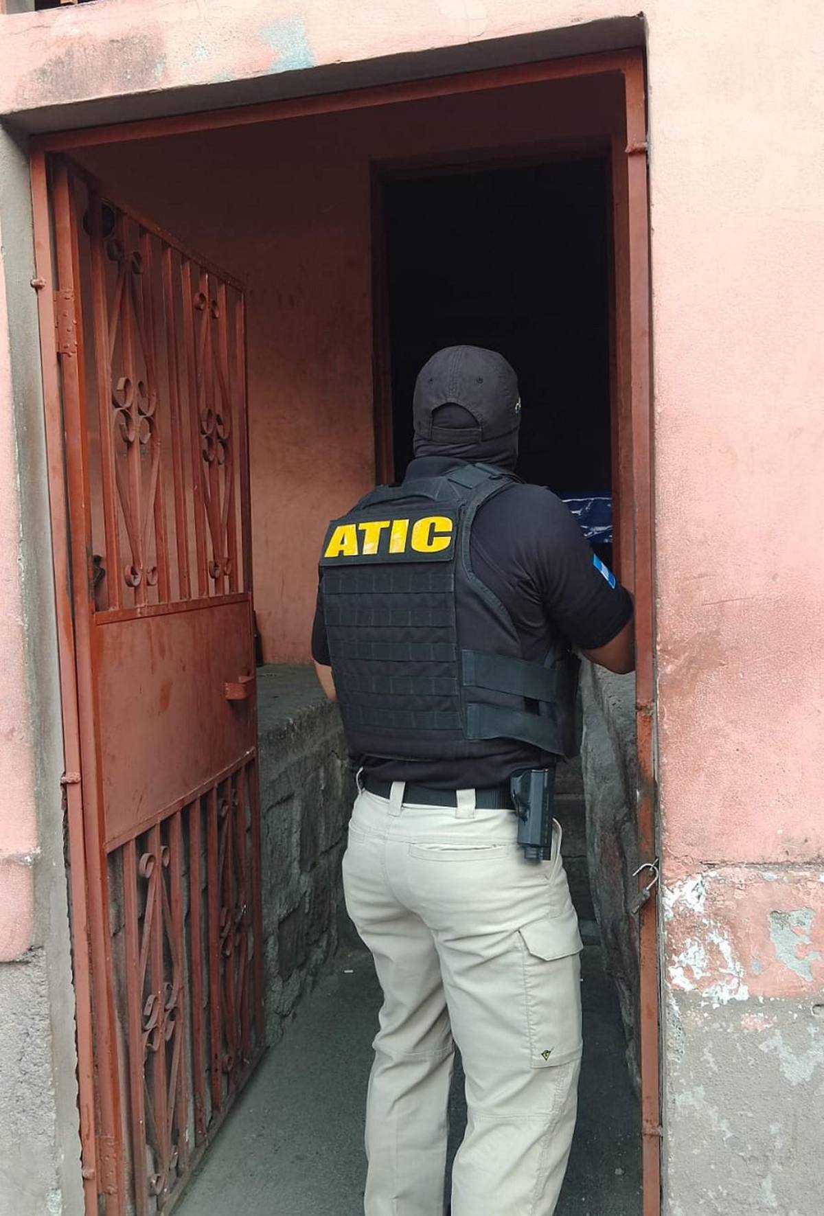 Allanamientos contra red de extorsión y sicariato en Francisco Morazán y Choluteca