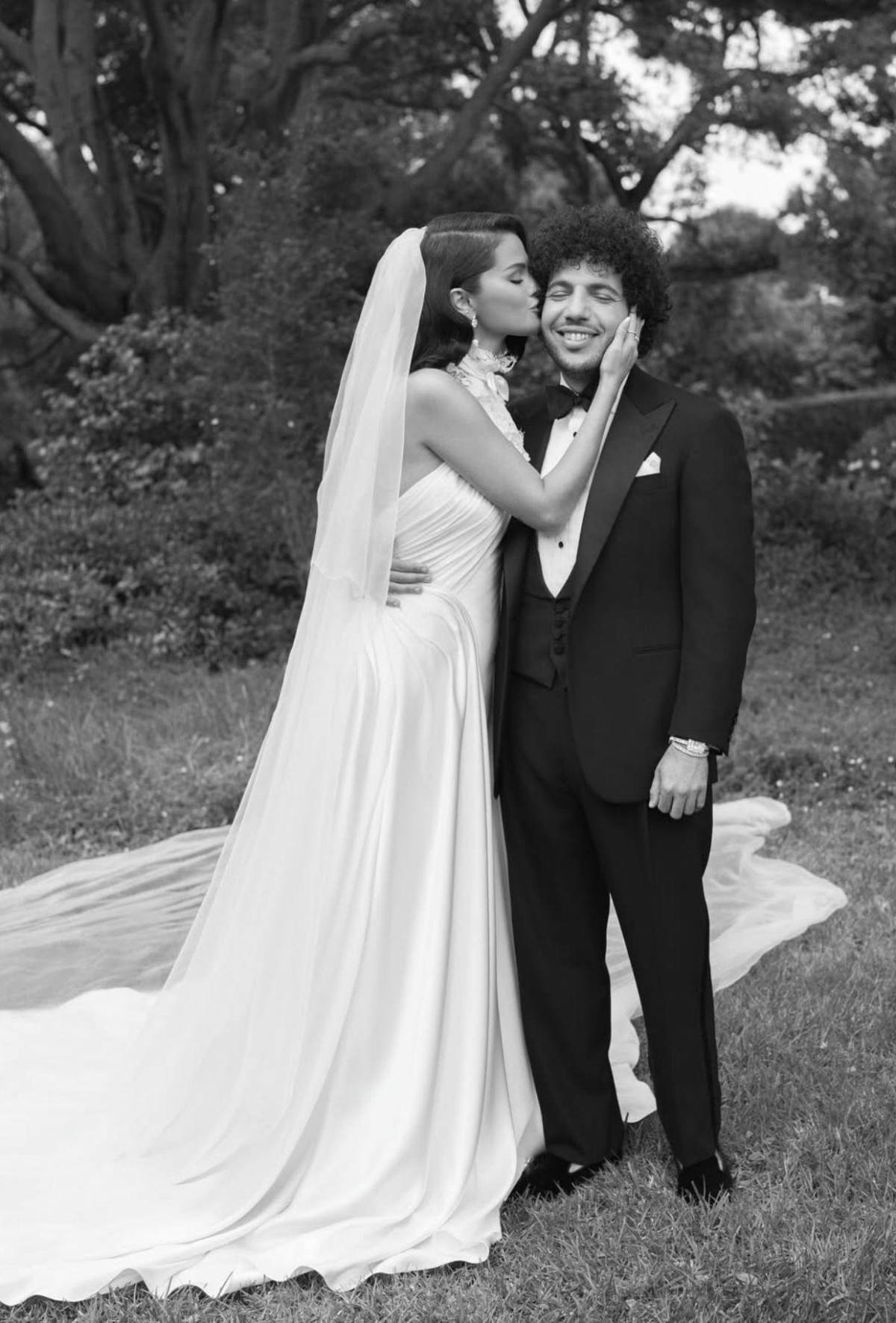 Selena Gómez desvela su tercer vestido de novia en su boda con Benny Blanco