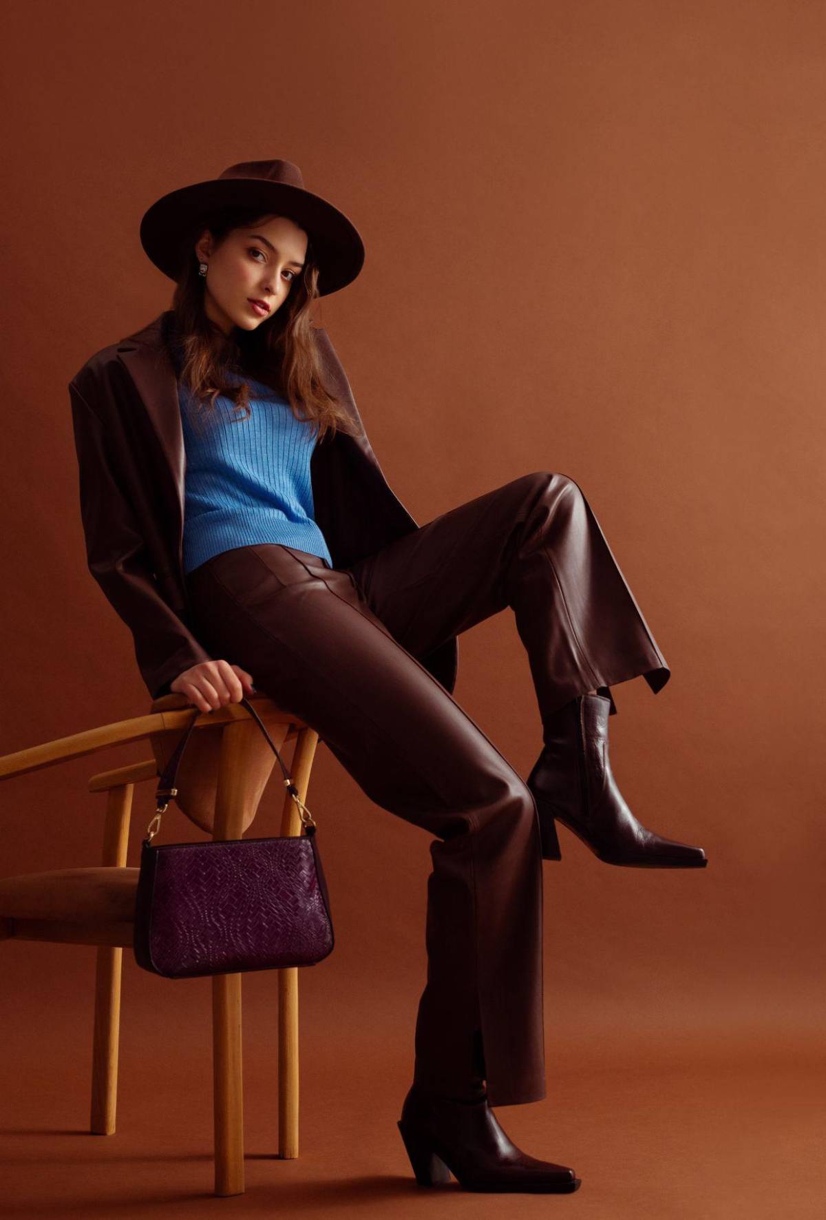 El cuero es tendencia en 2025: Cómo lucir esta prenda clásica de manera moderna