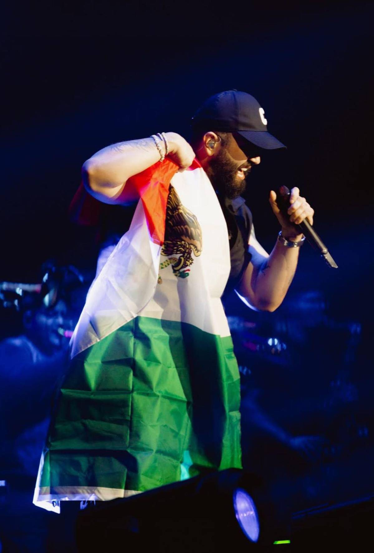 ¿Quién es Carín León? Conozca al mexicano que dará concierto en Tegucigalpa