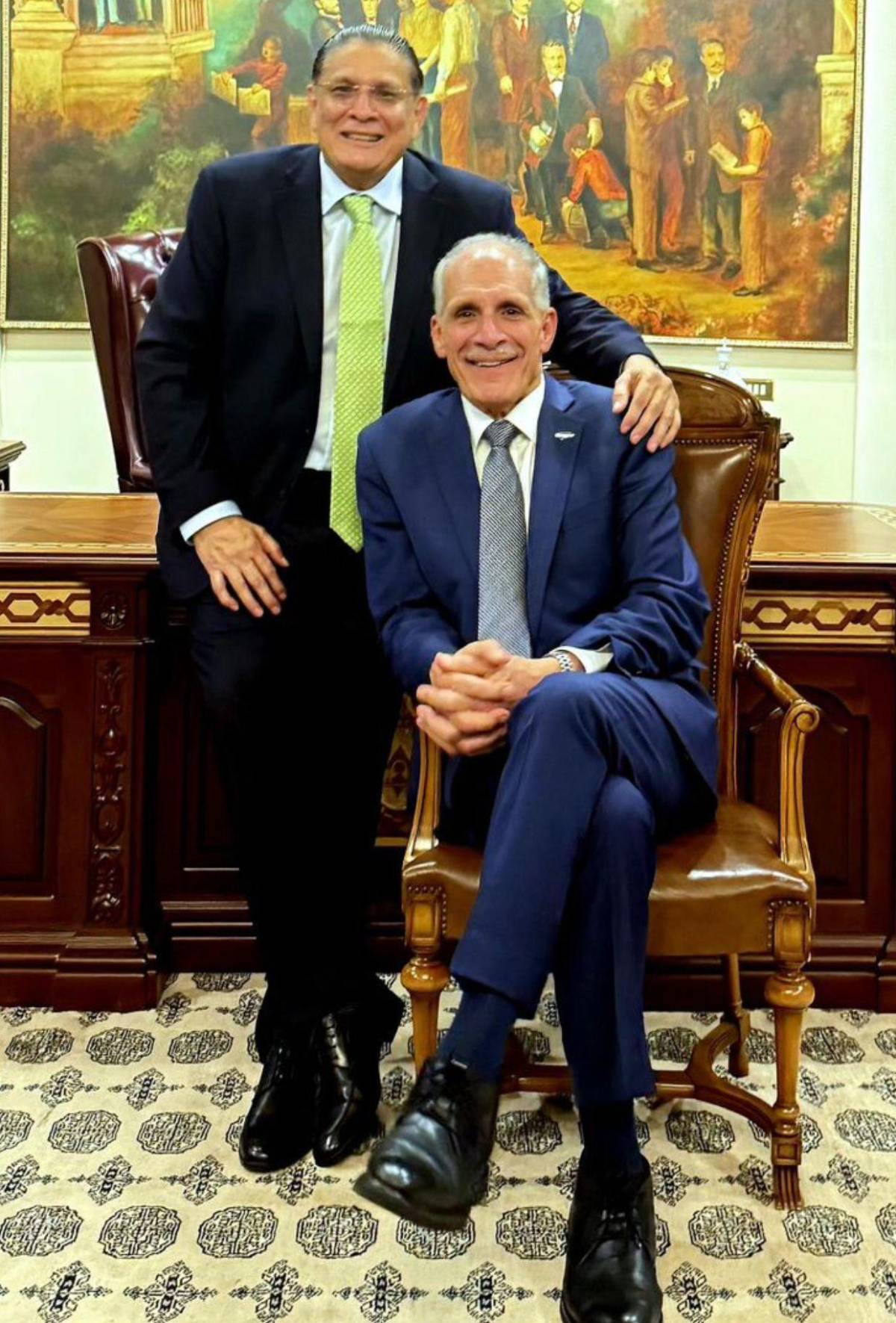 Presidente Asfura y periodista Esdras Amado López conversan sobre libertad de expresión