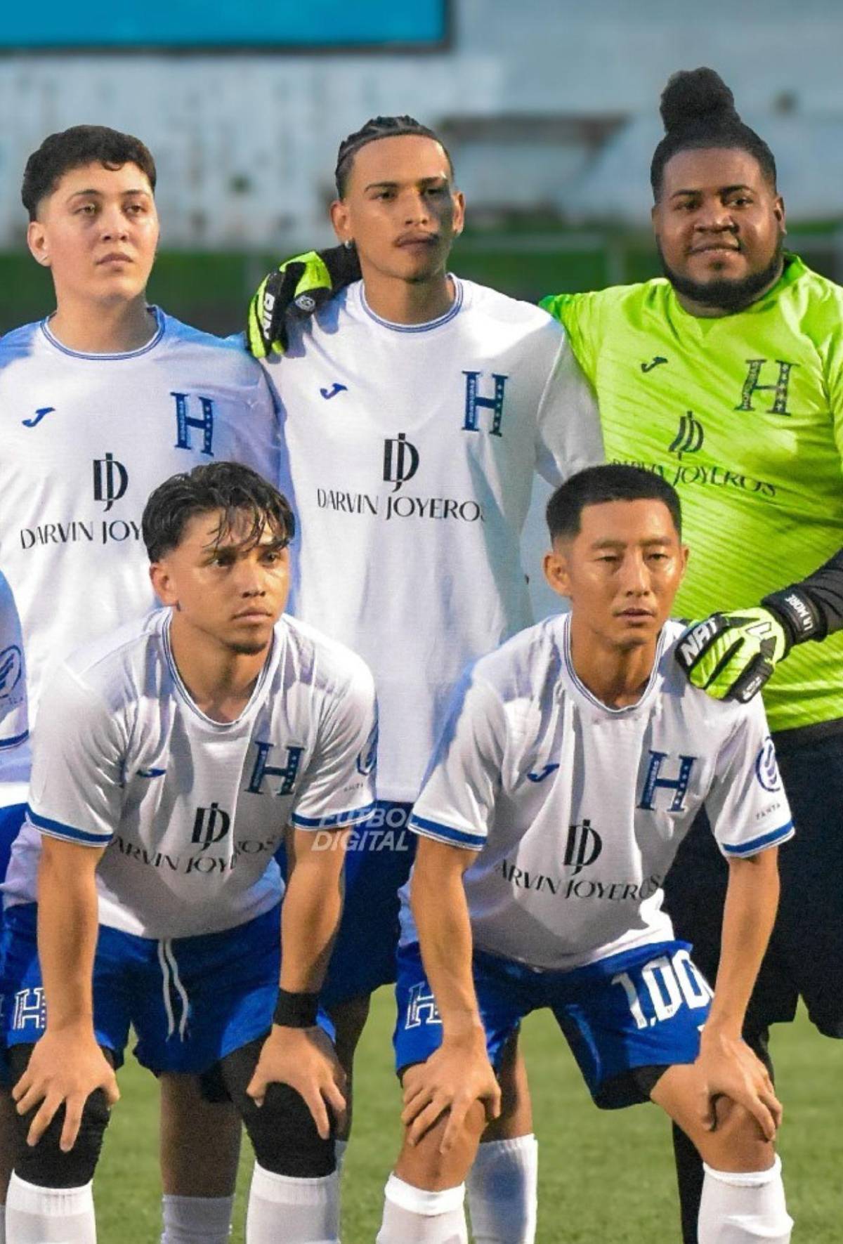 ¿Estará Eduardo Maldonado? Revelan exigencia de tiktokers de El Salvador vs Honduras