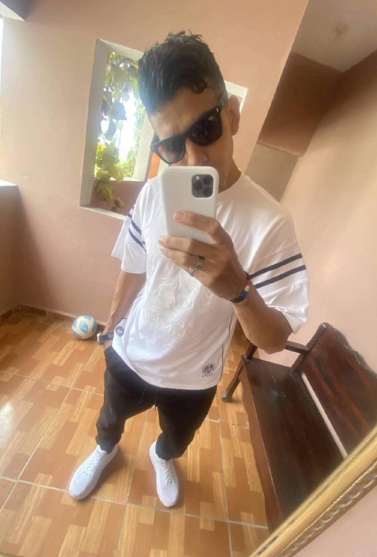 Auzmendi envía mensaje a olimpista tras ganar final con Motagua: Lo vinculan con Cecilia García