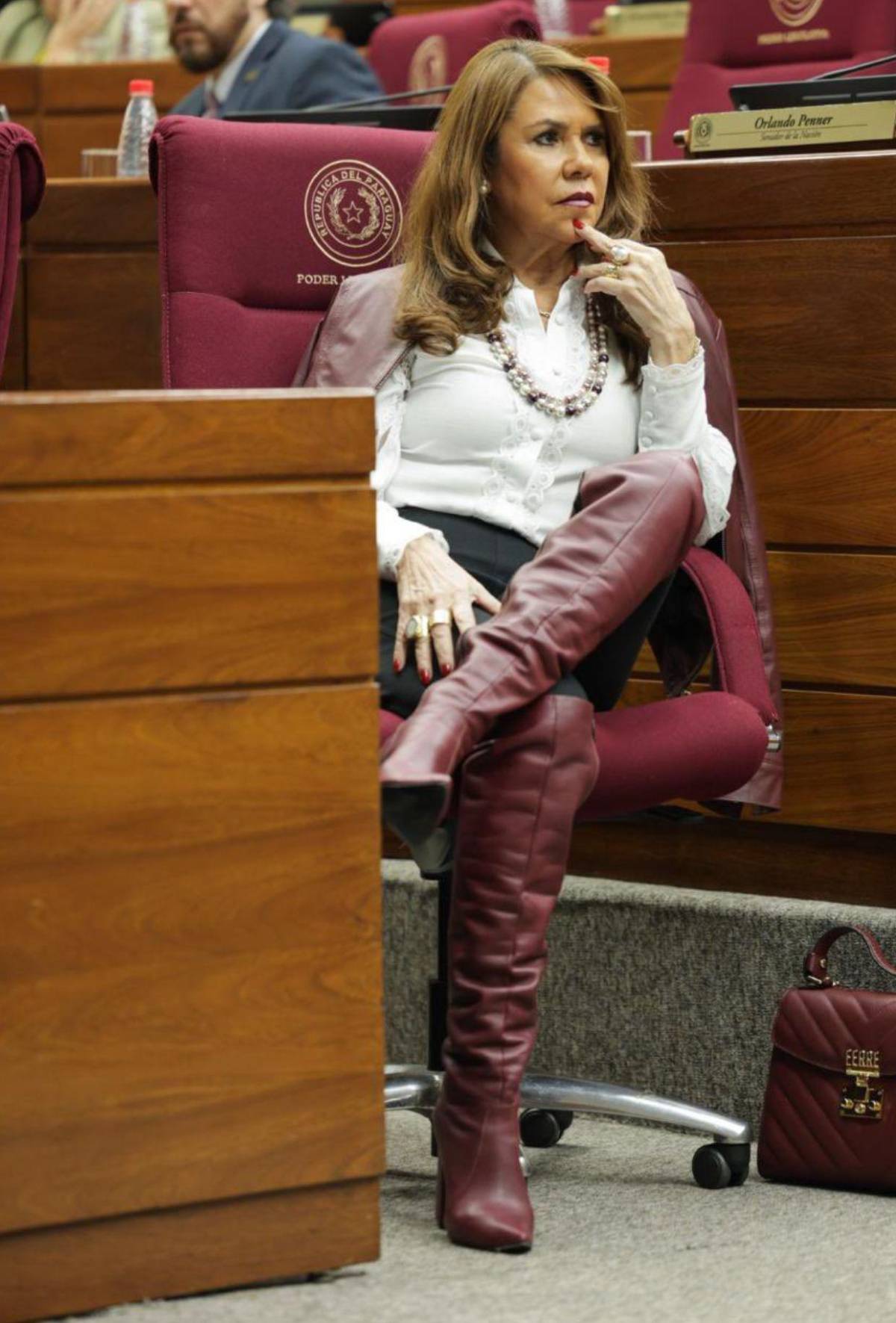 Francia y Paraguay en guerra tras comentarios racistas de senadora contra Mbappé