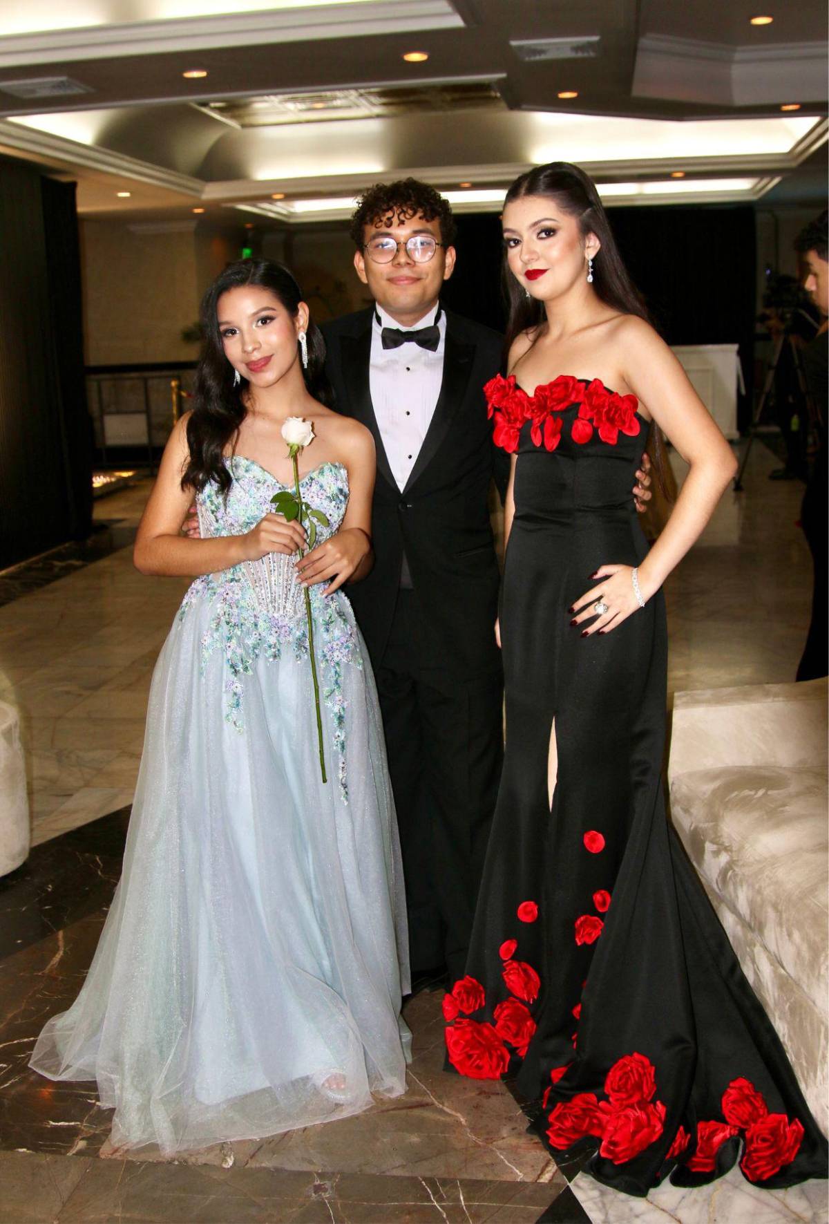 Los seniors 2026 de Dowal School impusieron estilo en su Prom Night