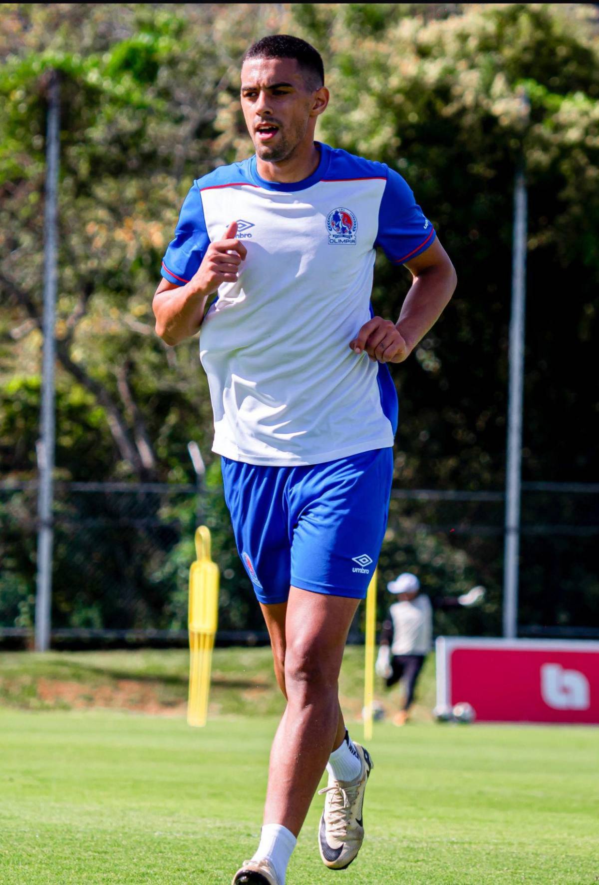 Fichajes: Motagua busca portero investigado en Costa Rica y la millonada que piden por Arriaga