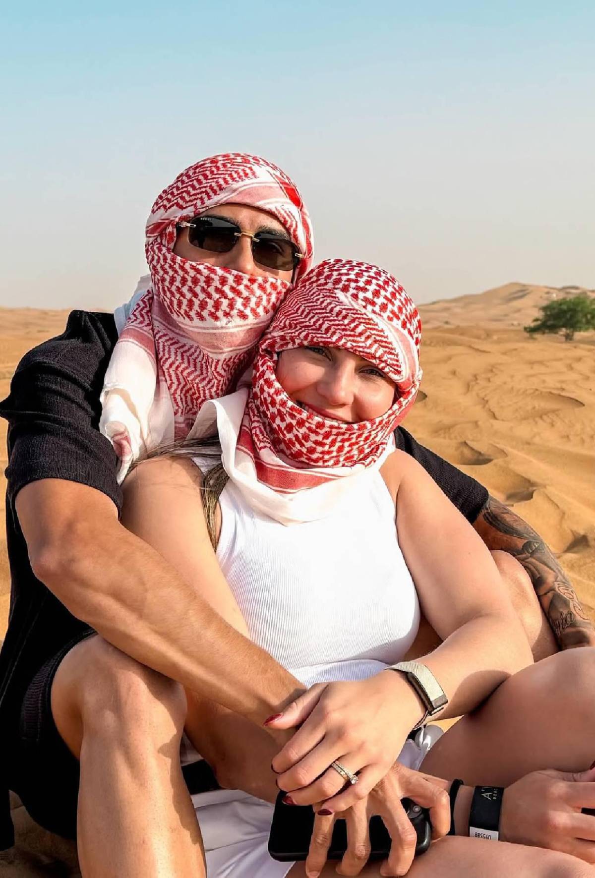 En fotos: Así fueron las excéntricas vacaciones de Luis Palma y su bella esposa en Dubai En fotos: Así fueron las excéntricas vacaciones de Luis Palma y su bella esposa en Dubai