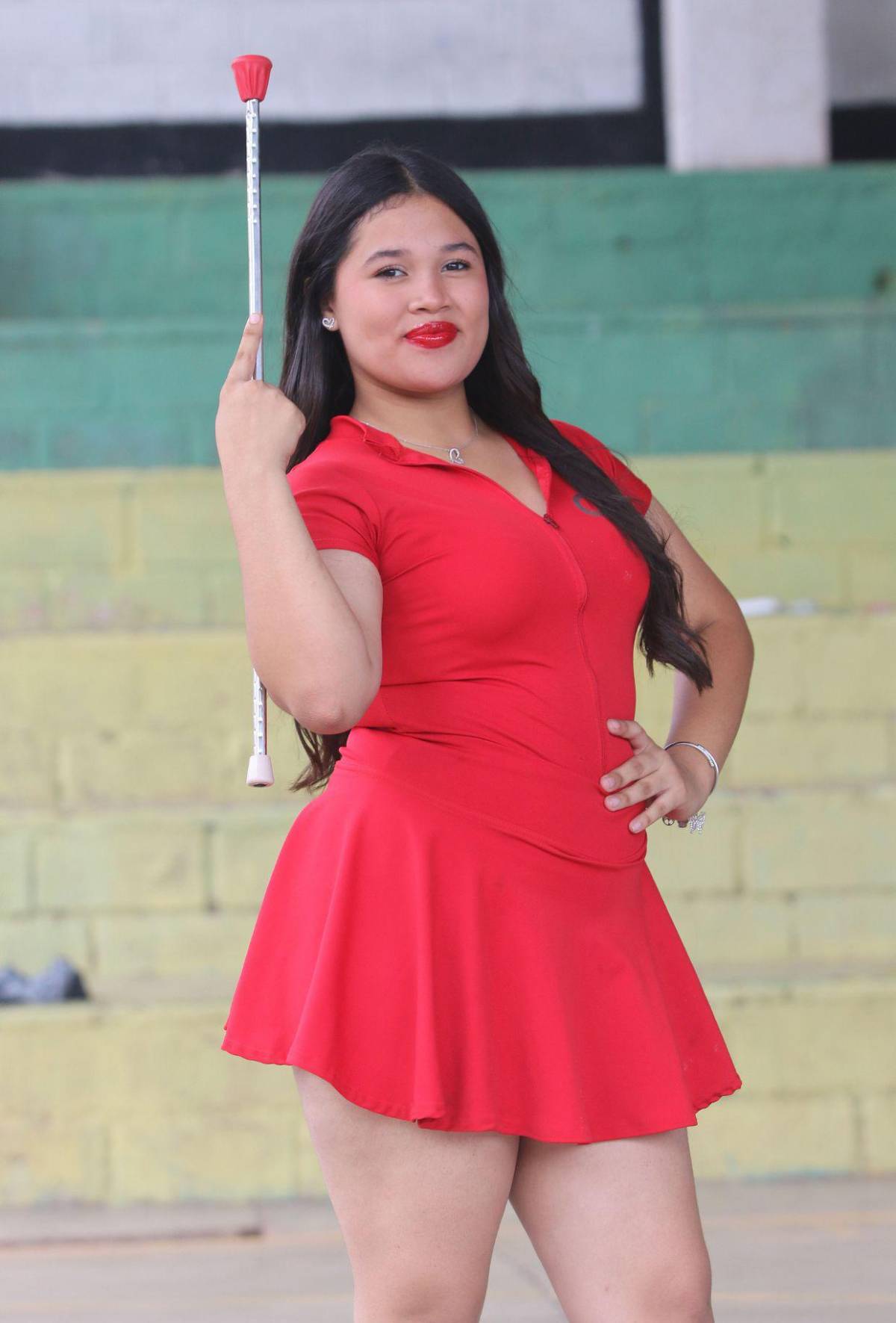 Más que un debut: Palillonas del Instituto Héctor Pineda Ugarte listas para deslumbrar en los desfiles