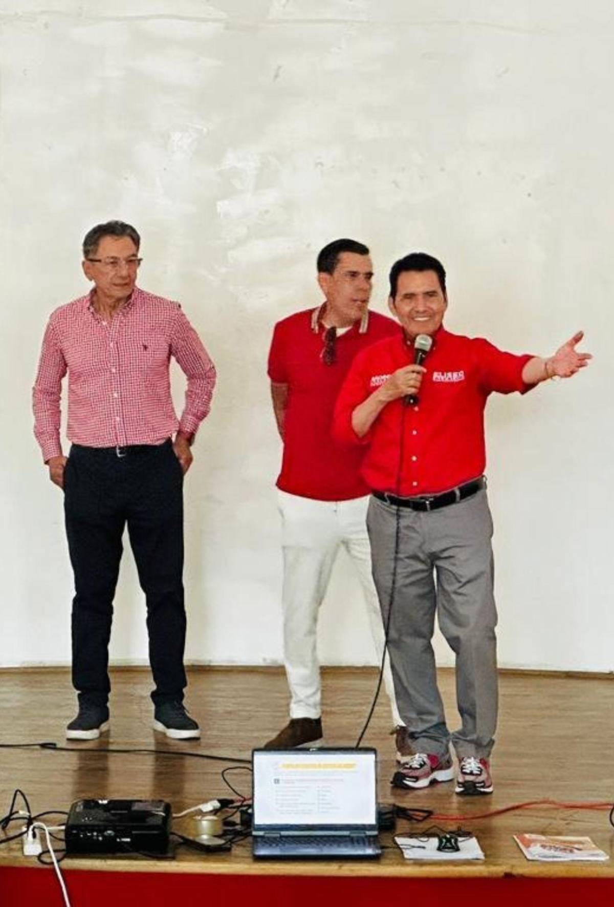 Salomón Názar presenta sus primeras propuestas en el CN como diputado