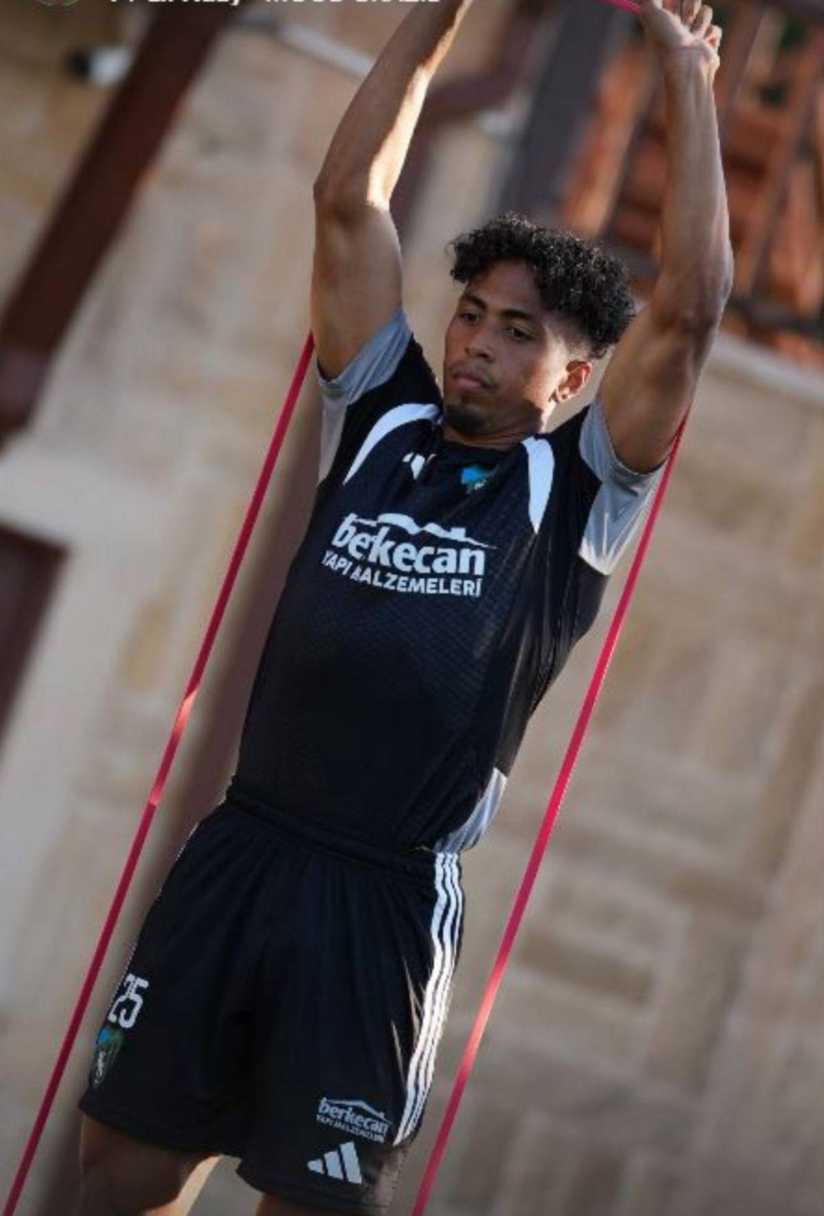 Fichajes: Olimpia oficializa delantero, catracho a USA y Tilguath con nuevo club