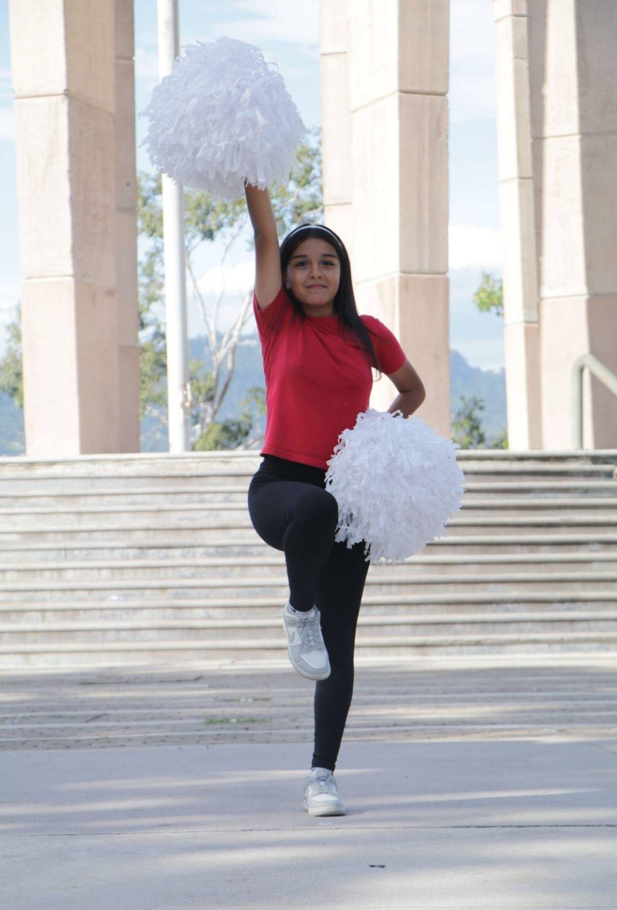 Las coreoagrafías de las pomponeras del Yave Nissi poseen dinamismo y alegría