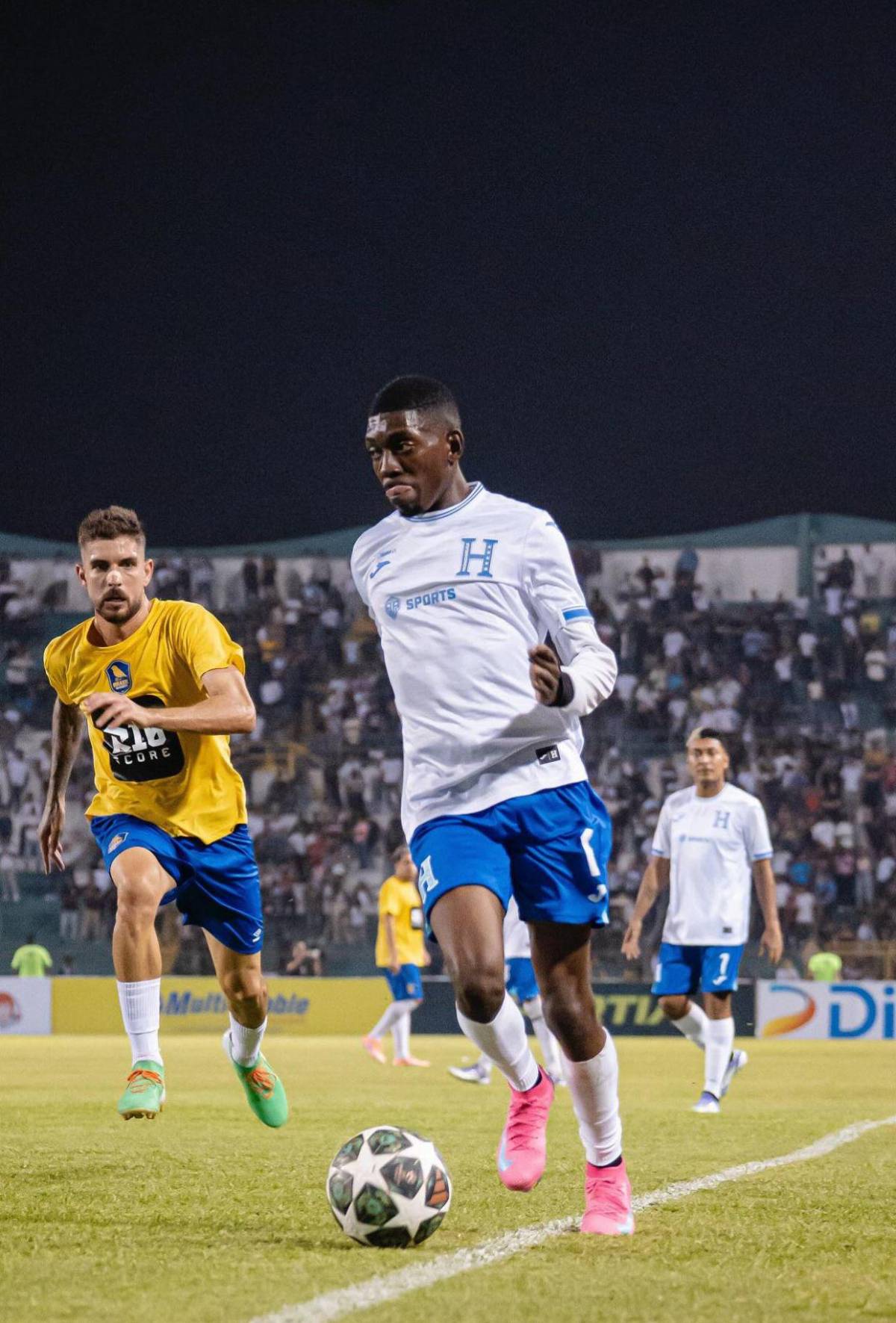 Primitivo Maradiaga revela los cuatro tiktokers del equipo de Supremo que podrían jugar fútbol profesional