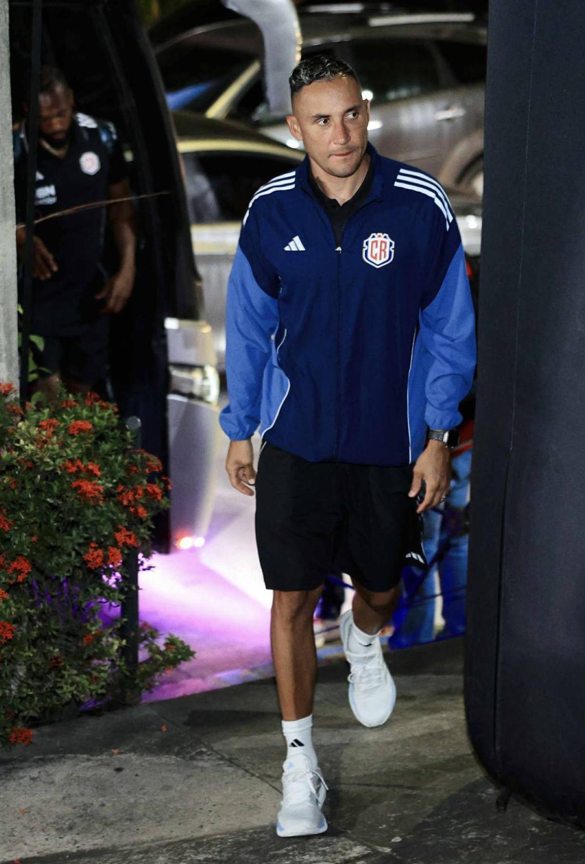 ¡Vienen a meter el bus! El 11 ultra defensivo de Costa Rica ante Honduras