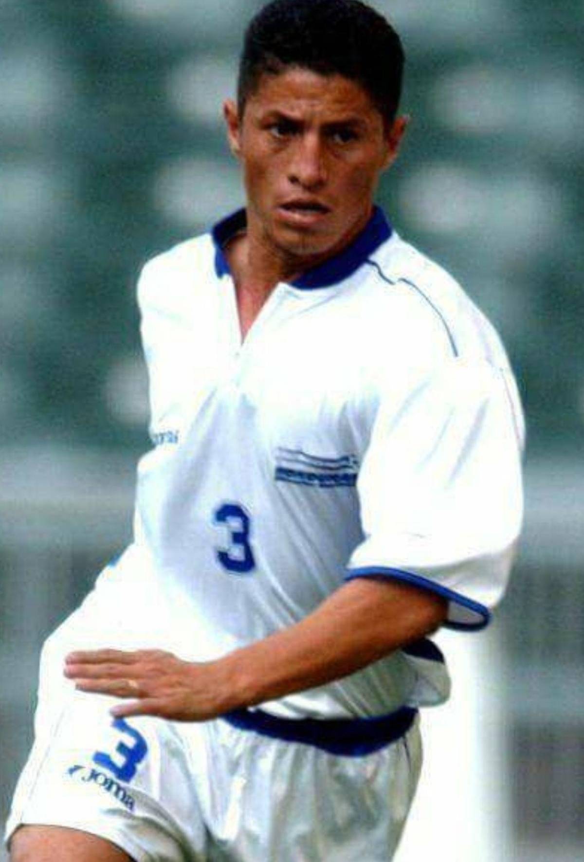 Fue tercer lugar con Honduras en Copa América 2001 y se gana la vida en Miami en construcción