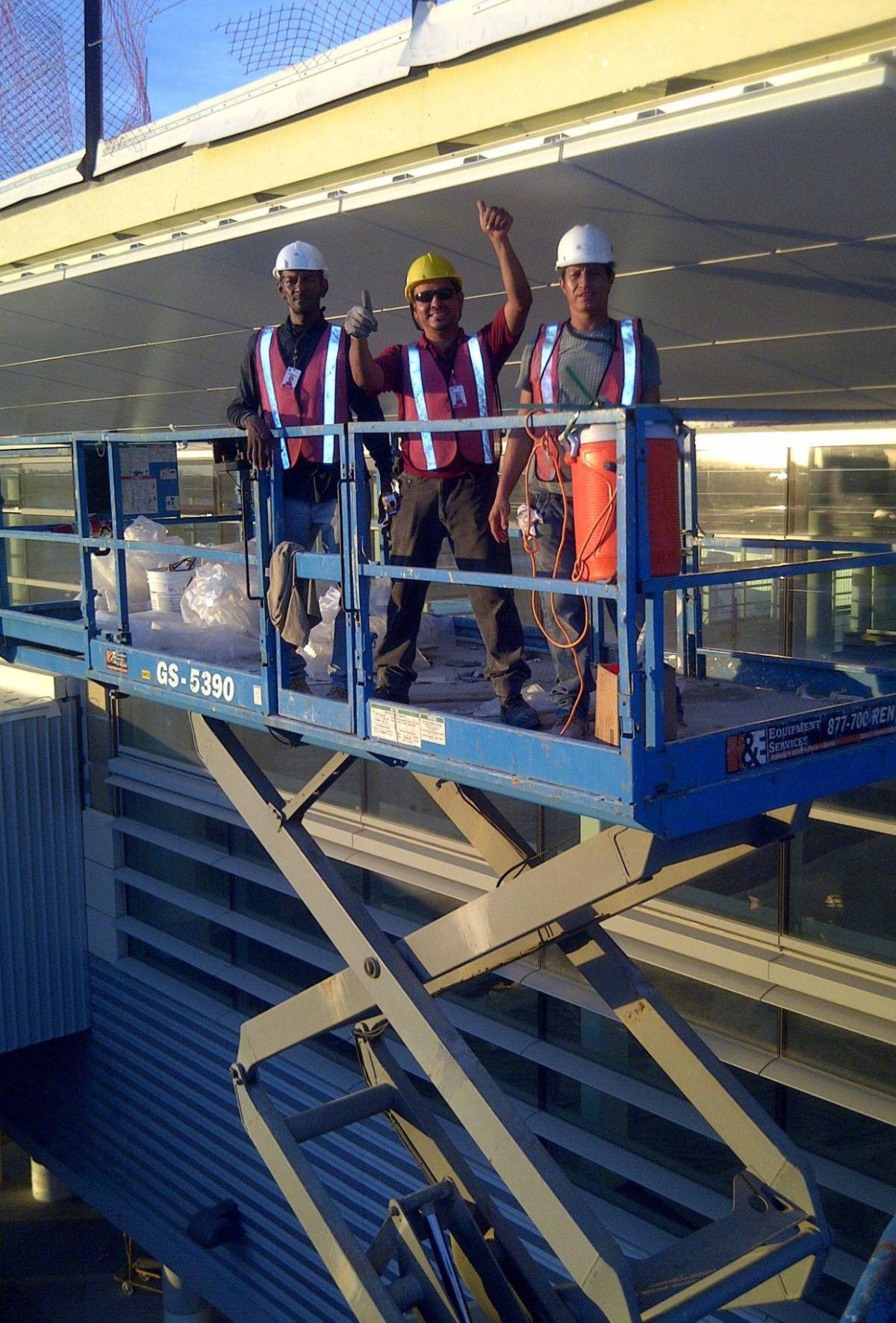 Fue tercer lugar con Honduras en Copa América 2001 y se gana la vida en Miami en construcción