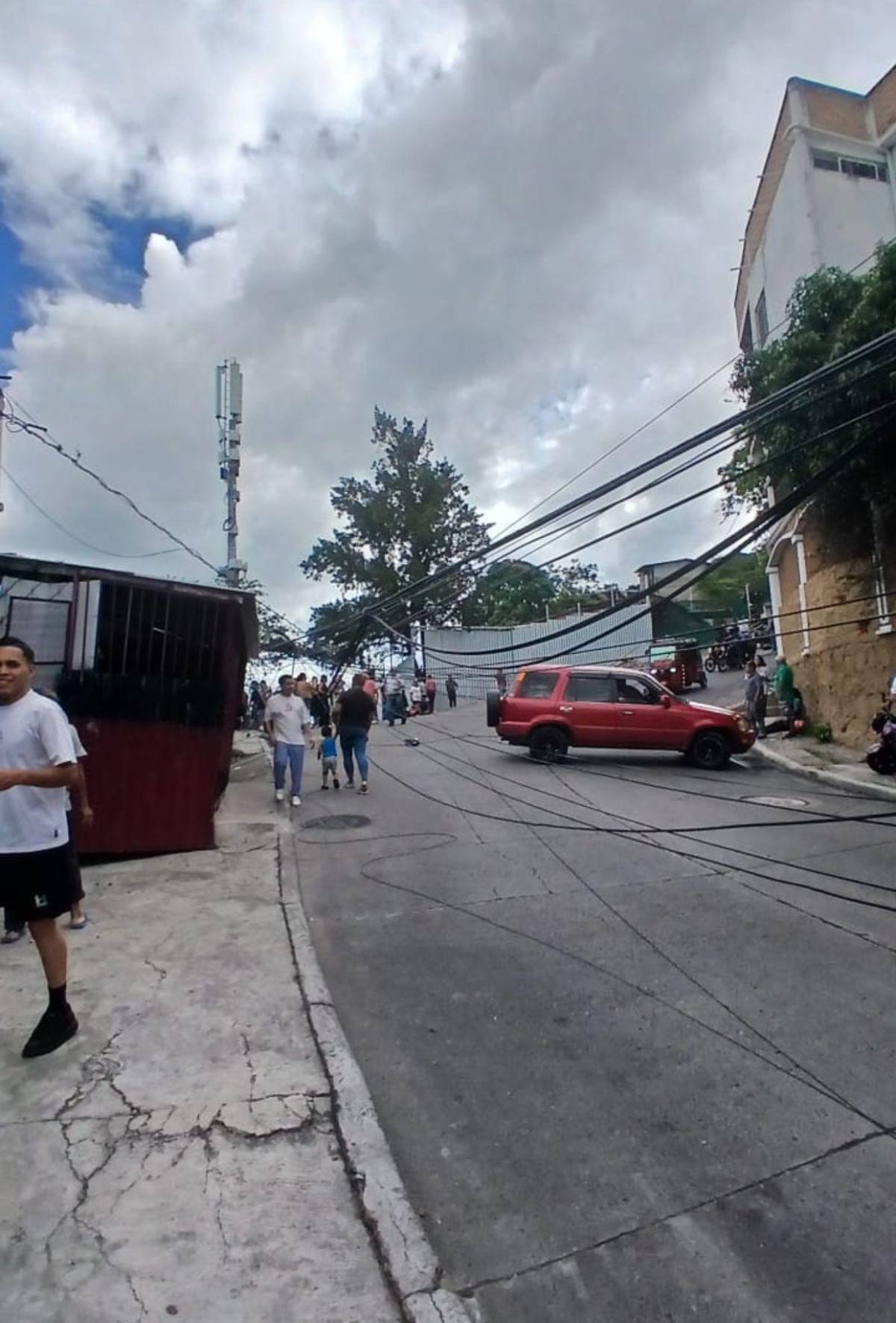 Rapidito se estrella contra una casa dejando varios heridos en colonia San Francisco