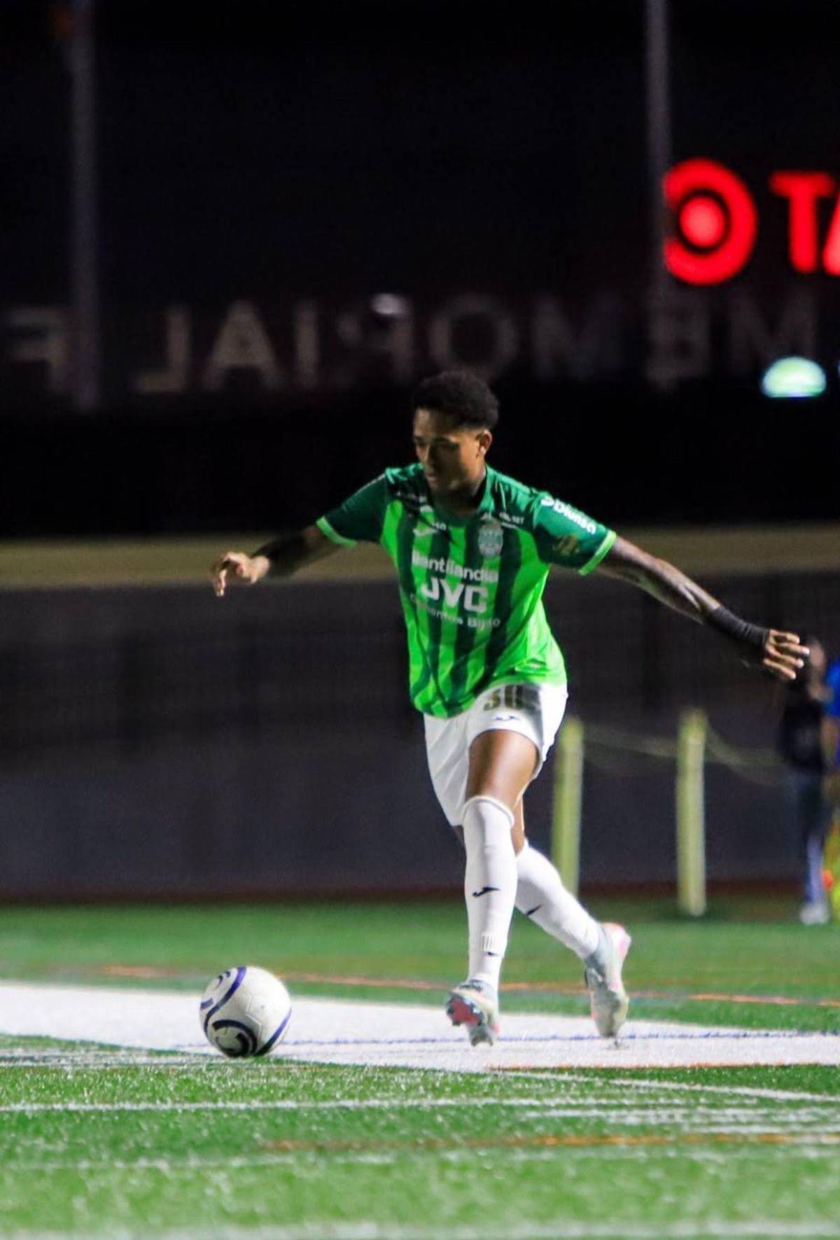Fichajes: Tiktoker La More a Liga Nacional, catracho a Venezuela y Choco Lozano a impensable destino