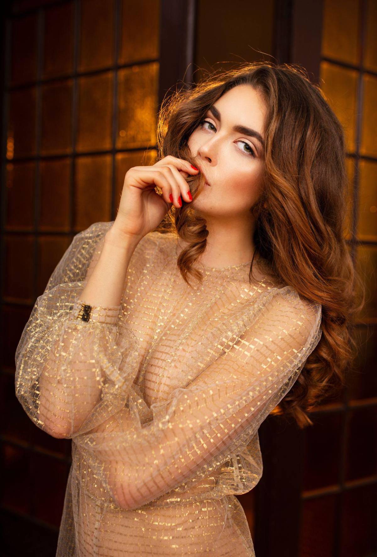 ¿Cómo vestir en Navidad y Año Nuevo? Equilibrio entre riesgo y brillos