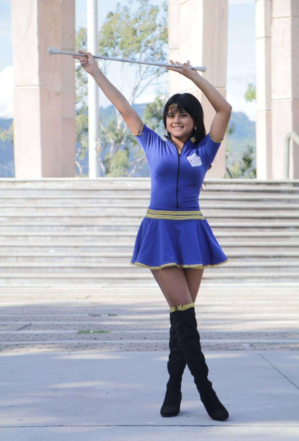 Palillonas del Instituto Yave Nissi están listas para el desfile de independencia