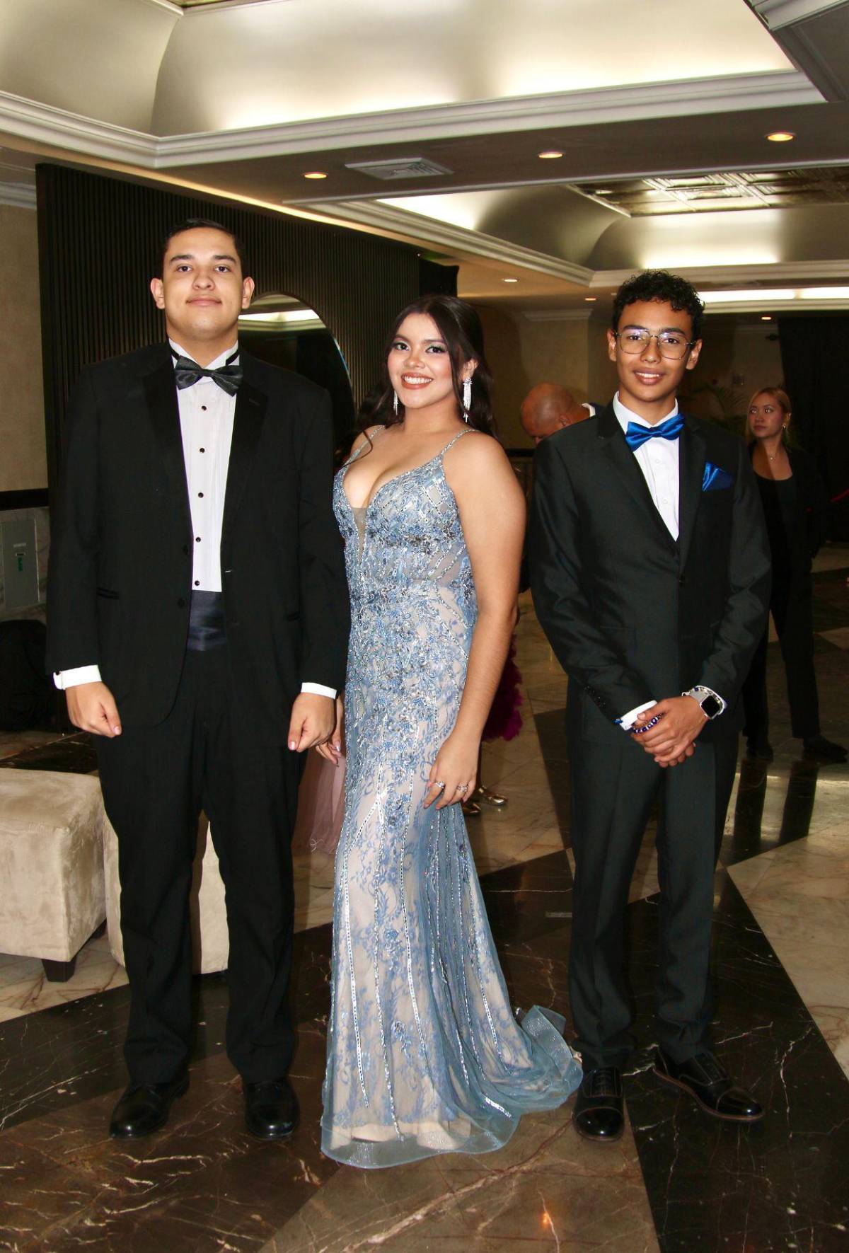 Los seniors 2026 de Dowal School impusieron estilo en su Prom Night