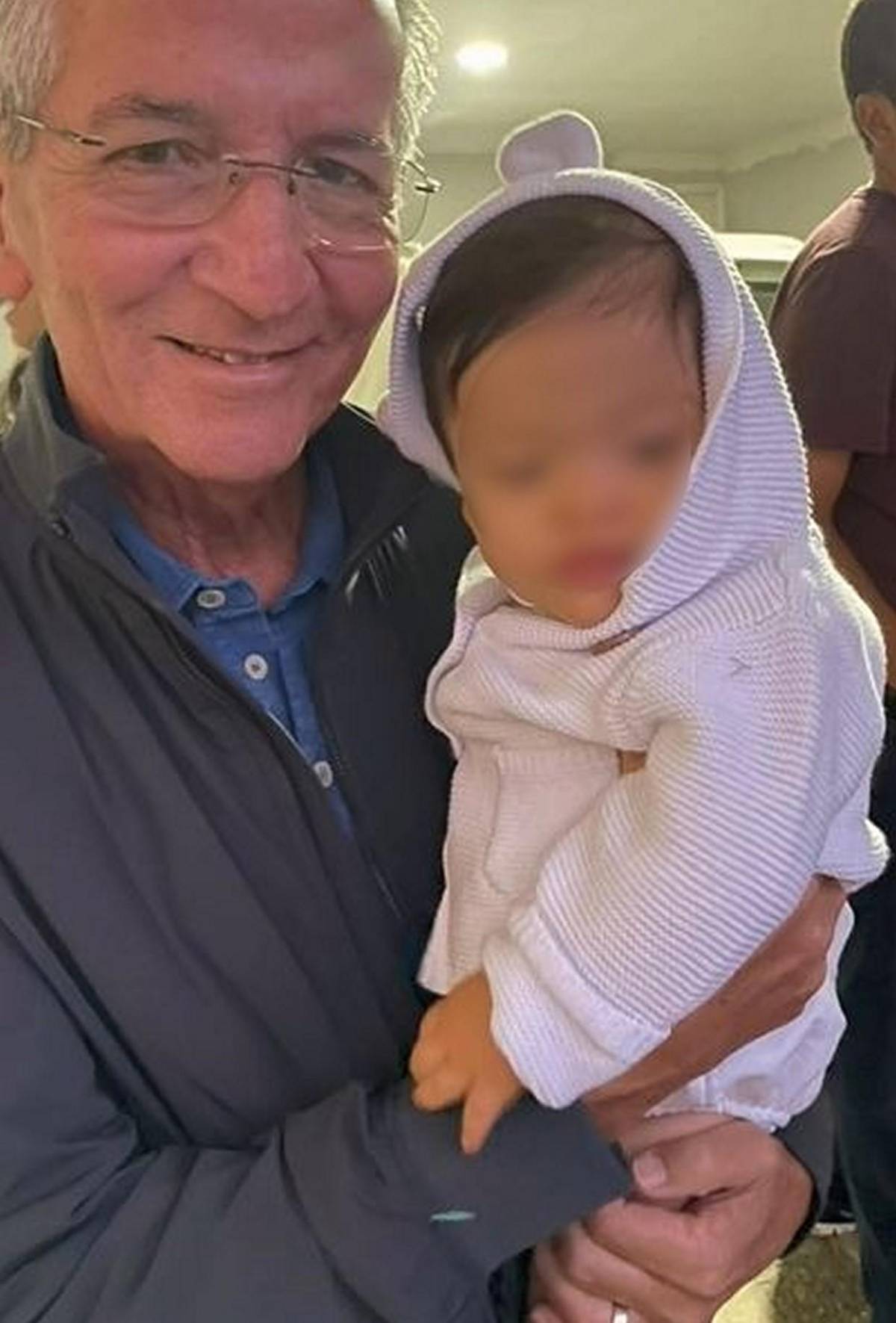 Ricardo Maduro, a sus 80 años, disfruta de una faceta entrañable: fotos inéditas