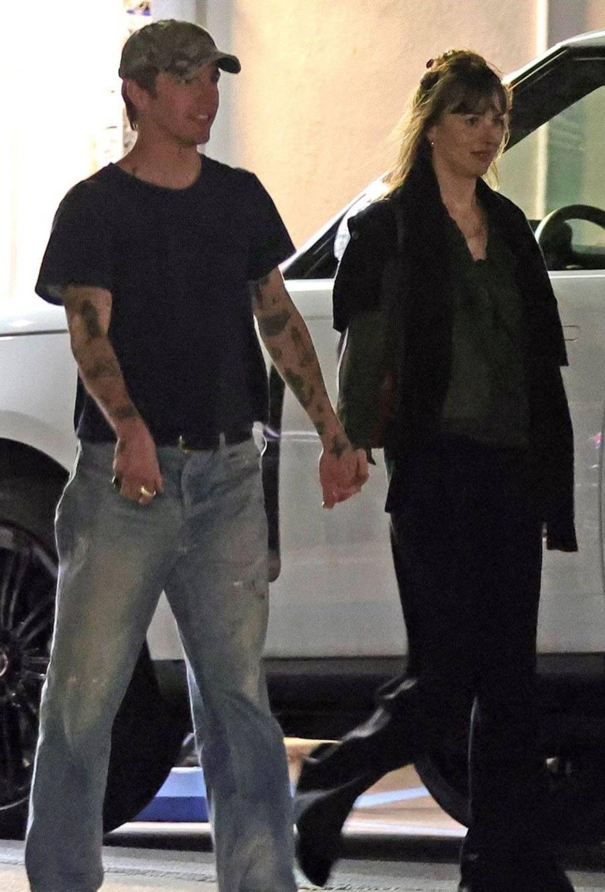 ¡Las fotos lo confirman! Así es Role Model, el apasionado nuevo novio de Dakota Johnson