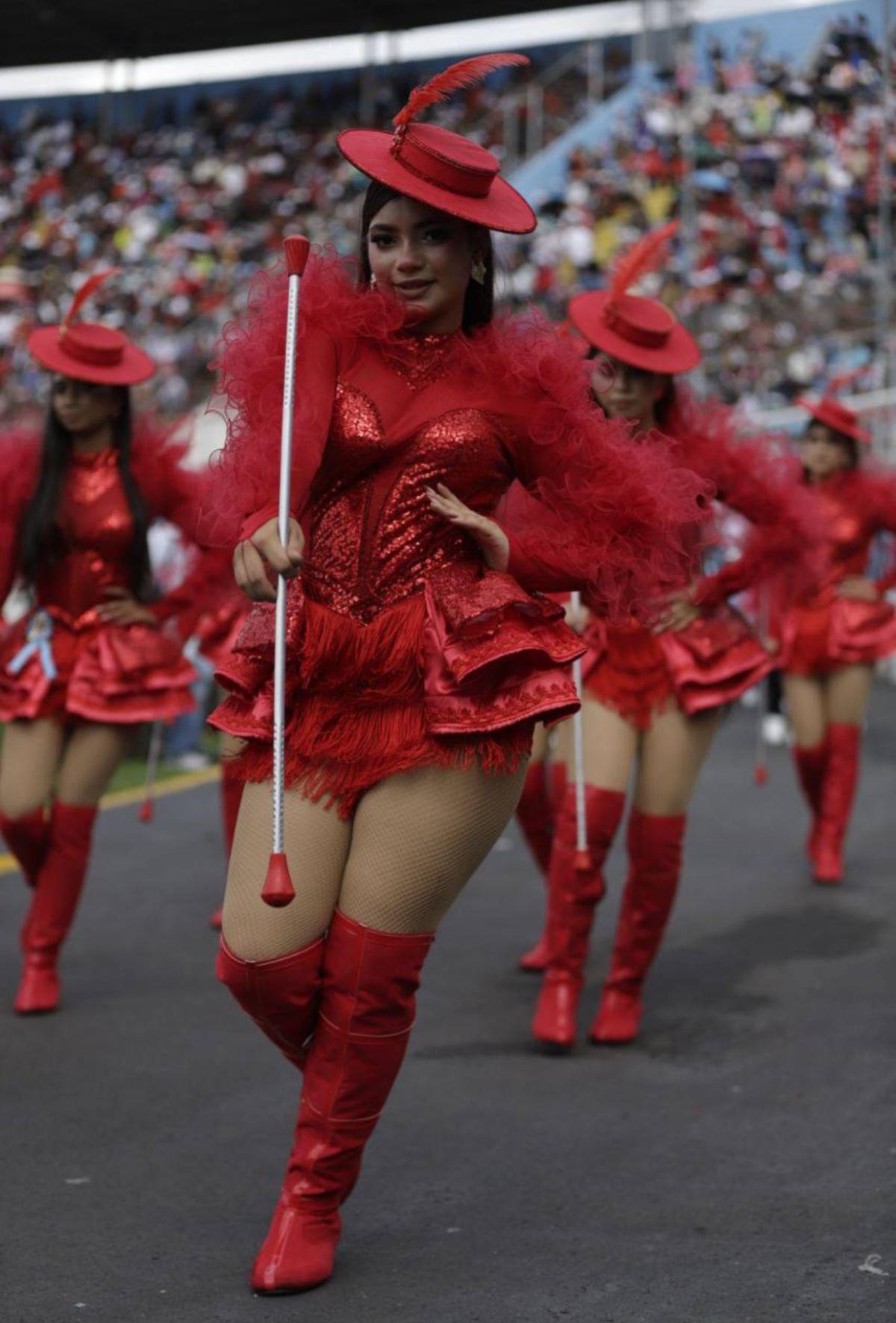 Saylin Bonilla, del Vuelo de Águila, se roba las miradas en el Estadio Nacional