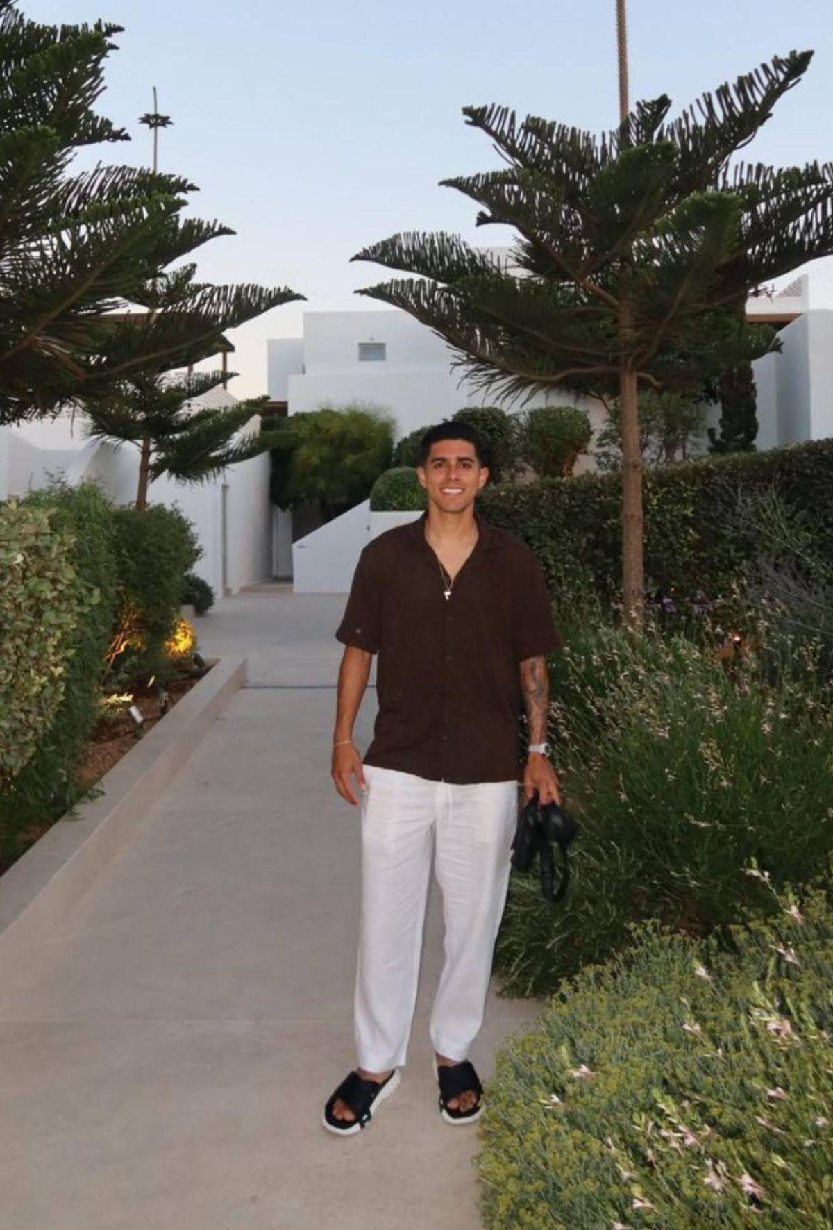Así son las paradisíacas vacaciones de Luis Palma y su bella esposa en Grecia
