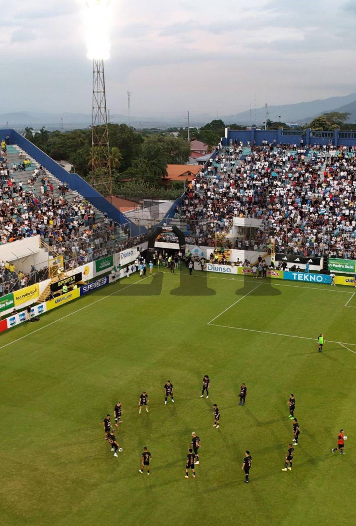 Cuánto dinero se recaudó en el Honduras-El Salvador de tiktokers y la bonita causa a la que se donó