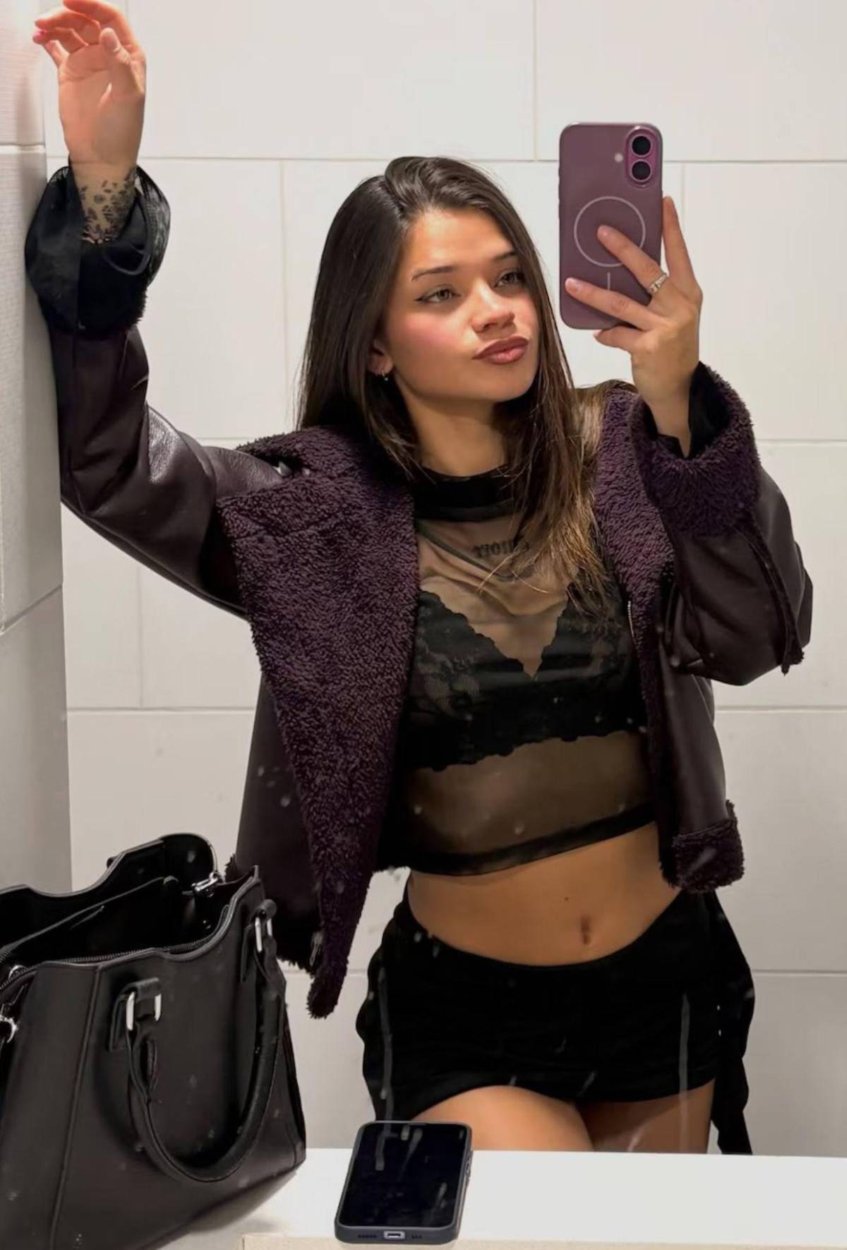 Victoria reconoció haber matado con un cuchillo a su novio Julián Álvarez: Me rompió el celular...
