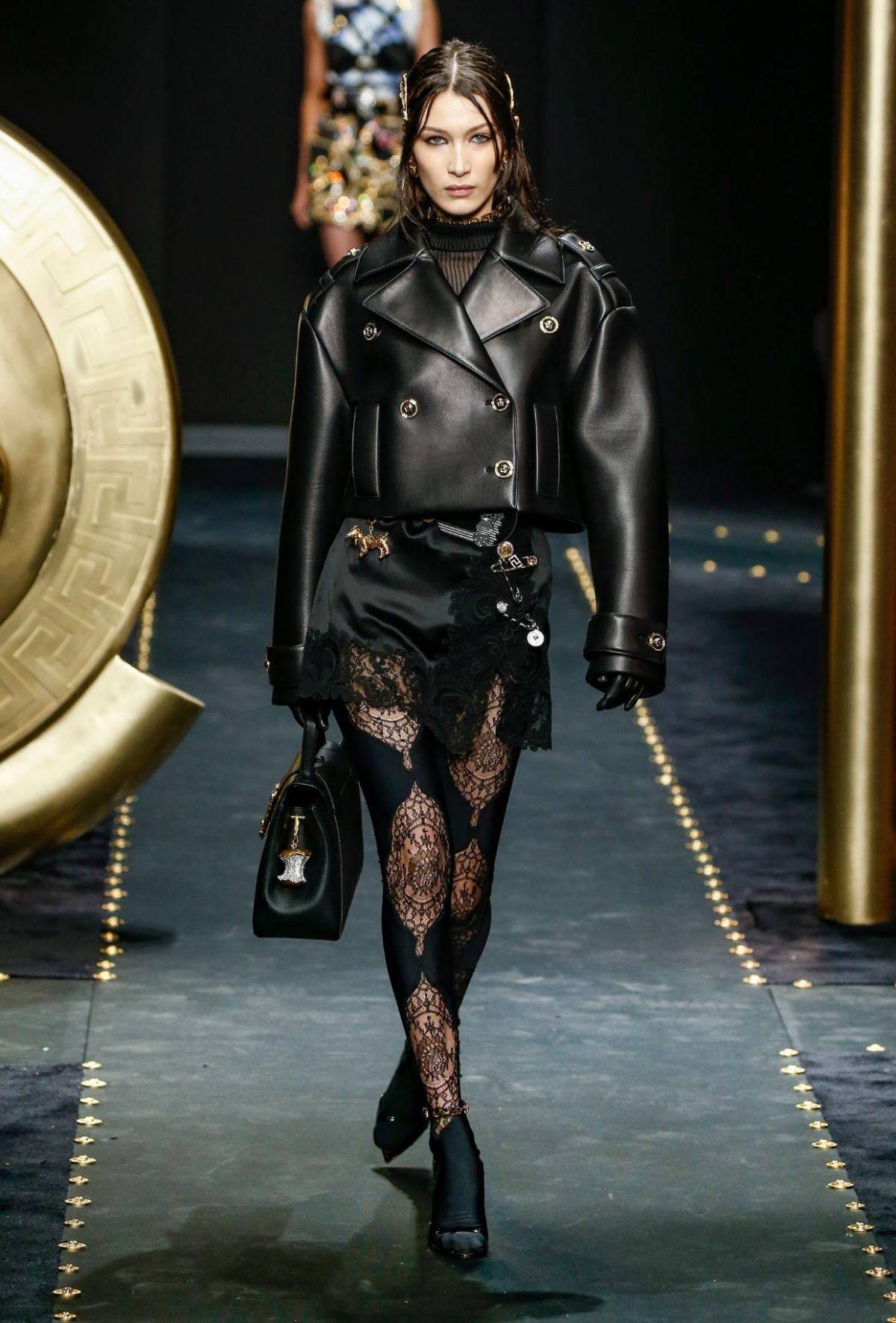 El cuero es tendencia en 2025: Cómo lucir esta prenda clásica de manera moderna