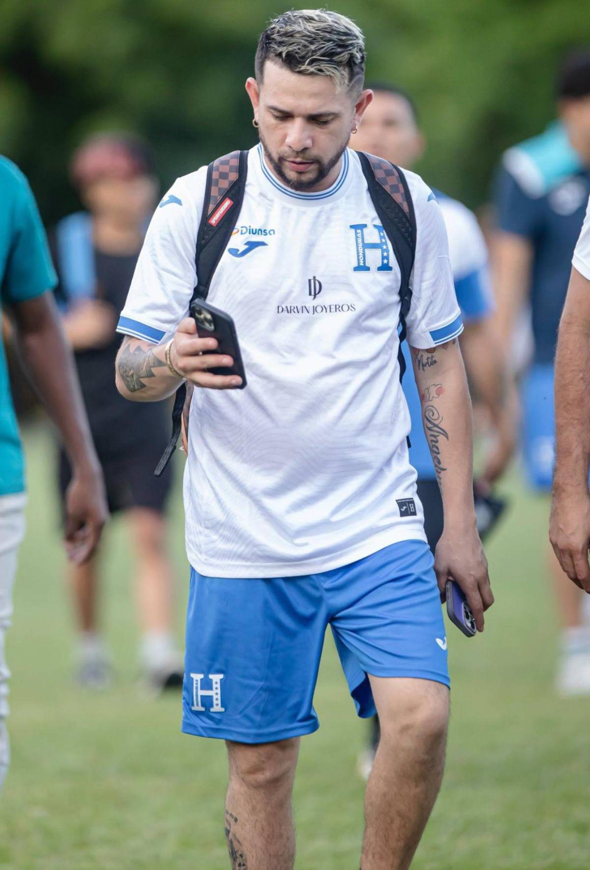 Supremo atiza contra tiktoker de su equipo y dice que lo bloqueó: Quiere mandar como yo mando