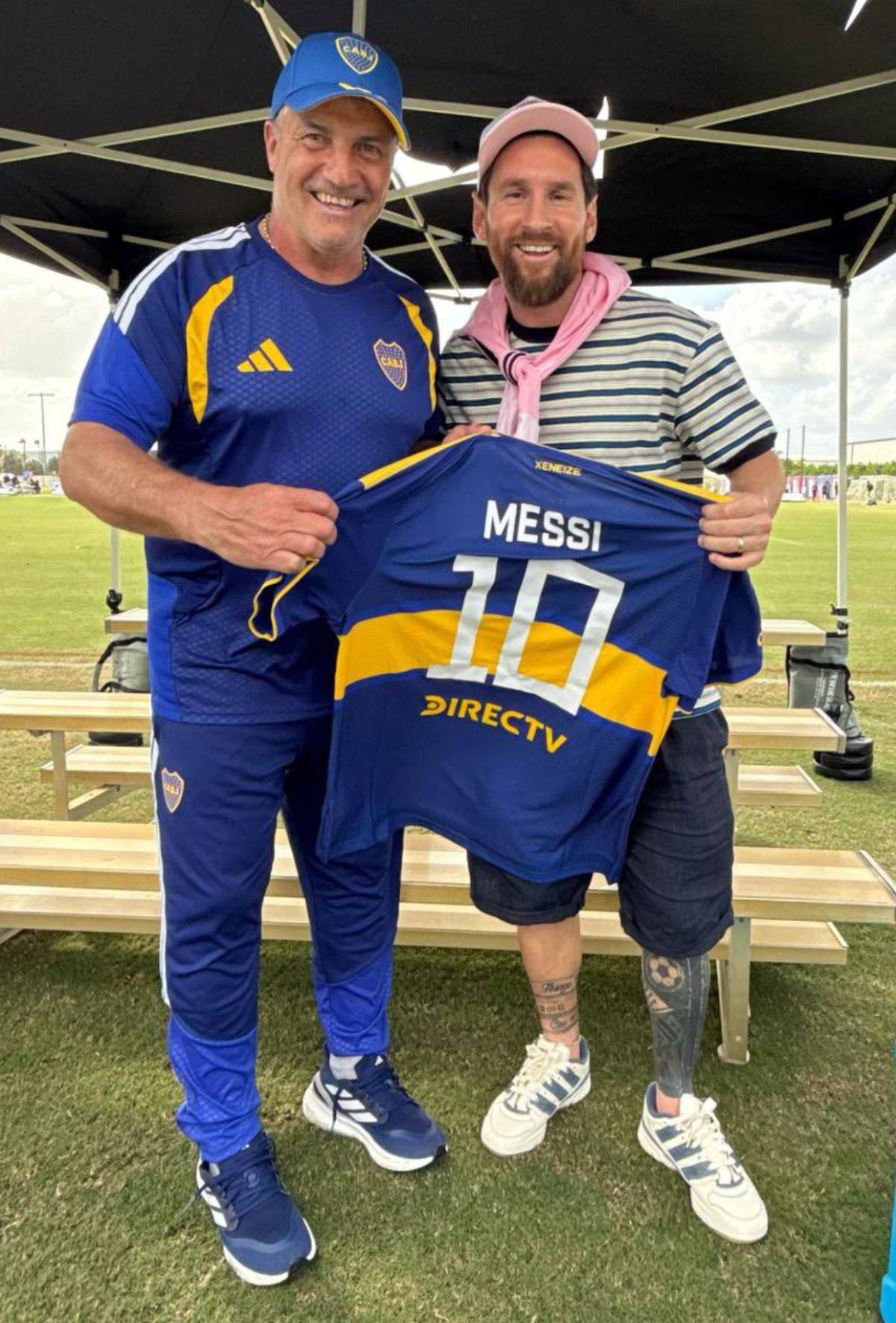 Messi sorprende: lo que hizo el 10 argentino mientras se entregaba el Balón de Oro