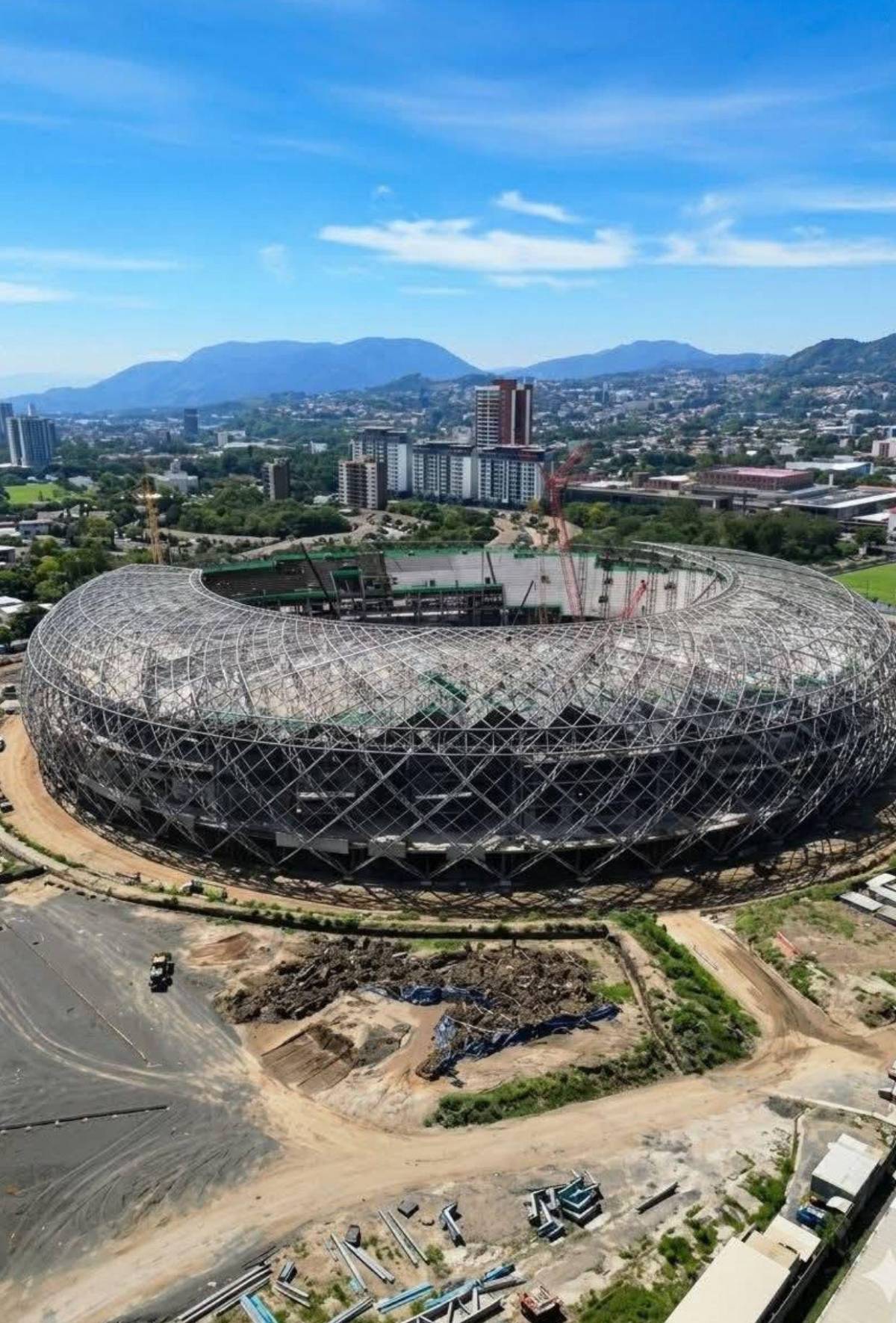 ¡Es una joya! Así avanza la construcción del mejor estadio de Centroamérica en El Salvador