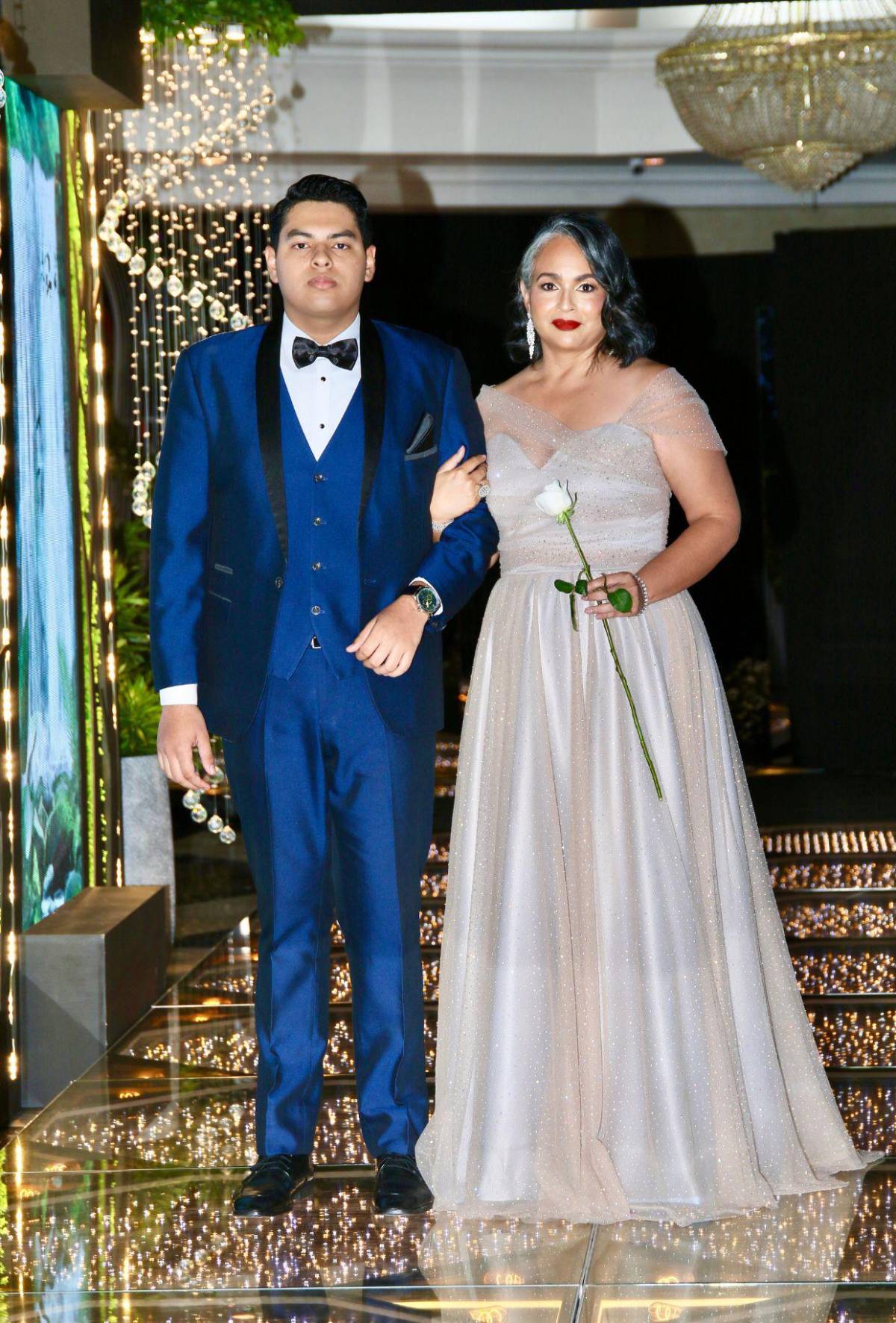 Padres y seniors, juntos en la Prom Night 2026 de Dowal School