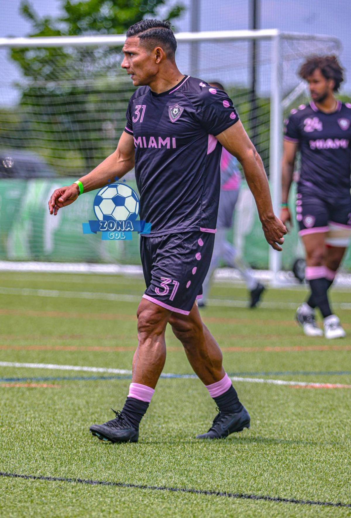 Beneficios y salarios de futbolistas hondureños que van a jugar burocrático a EE UU