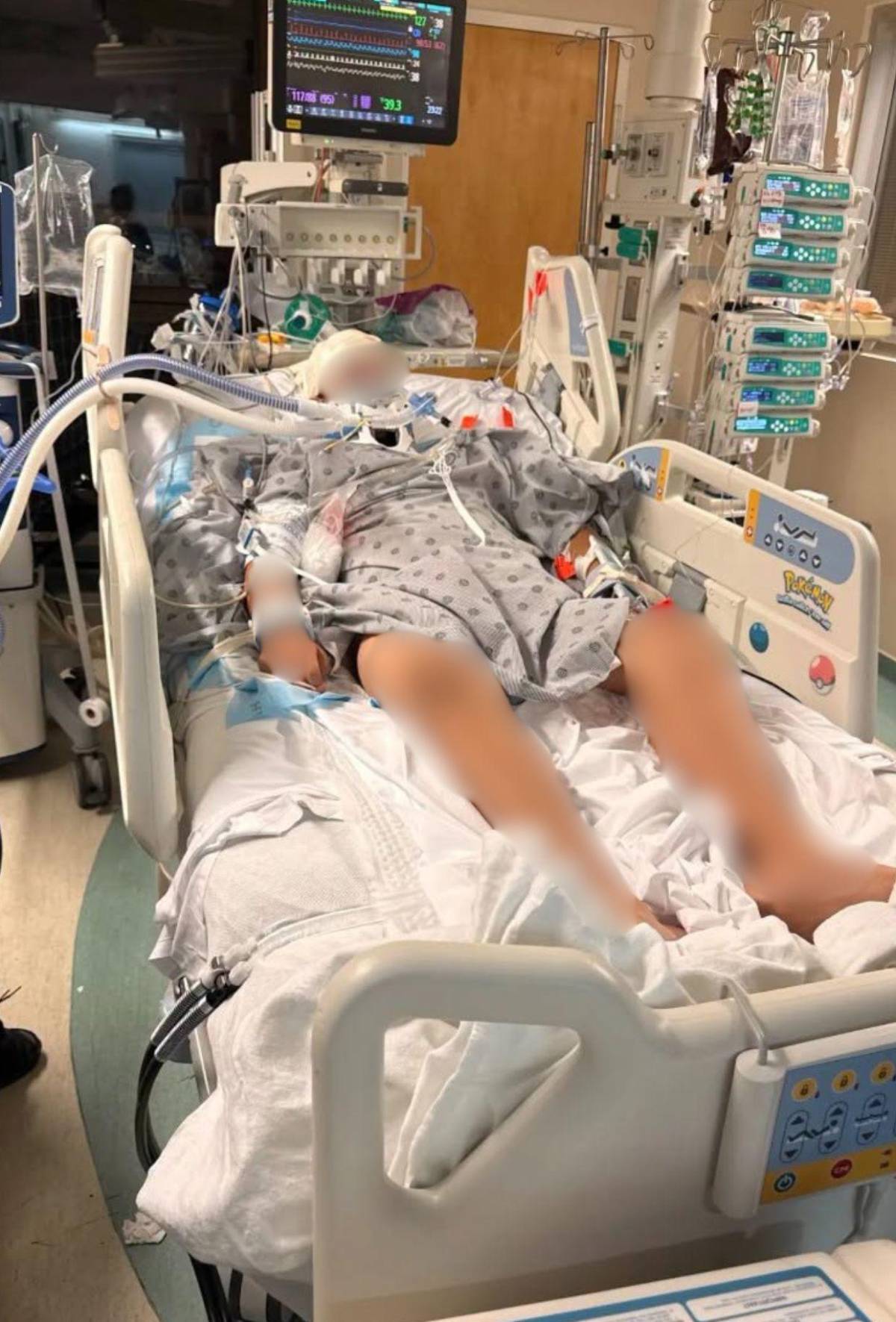 Niño hondureño muere en Miami asfixiado en un tobogán de un parque público