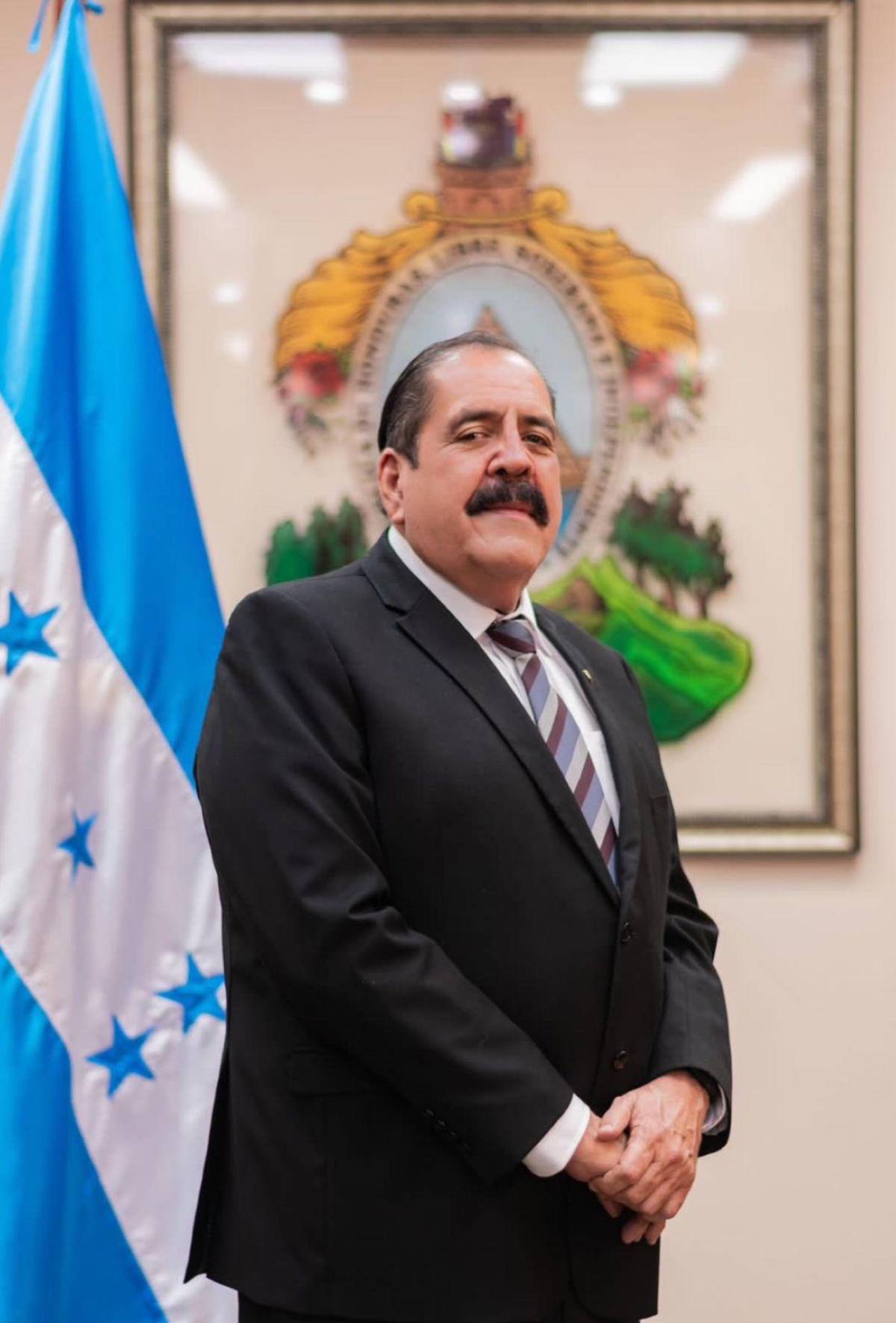 Revelan cómo sigue Carlos Zelaya del cáncer tras recibir tratamiento en México