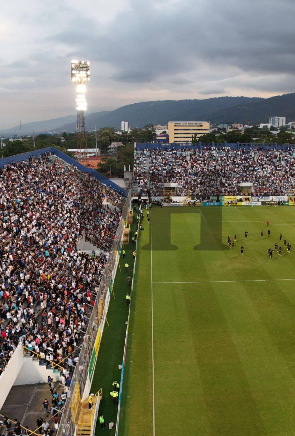 Cuánto dinero se recaudó en el Honduras-El Salvador de tiktokers y la bonita causa a la que se donó