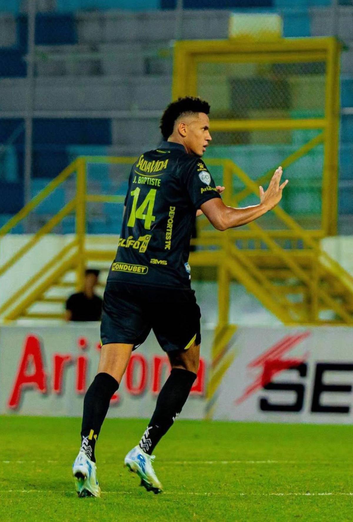 Fichajes: Legionario deja Alemania, barrida en Real España y jugará su última final con Motagua